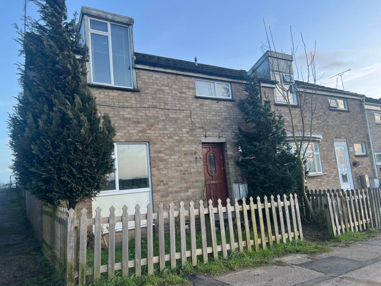 3 bed end of terrace house to rent in Linton Place, Haverhill, CB9  - Property Image 1