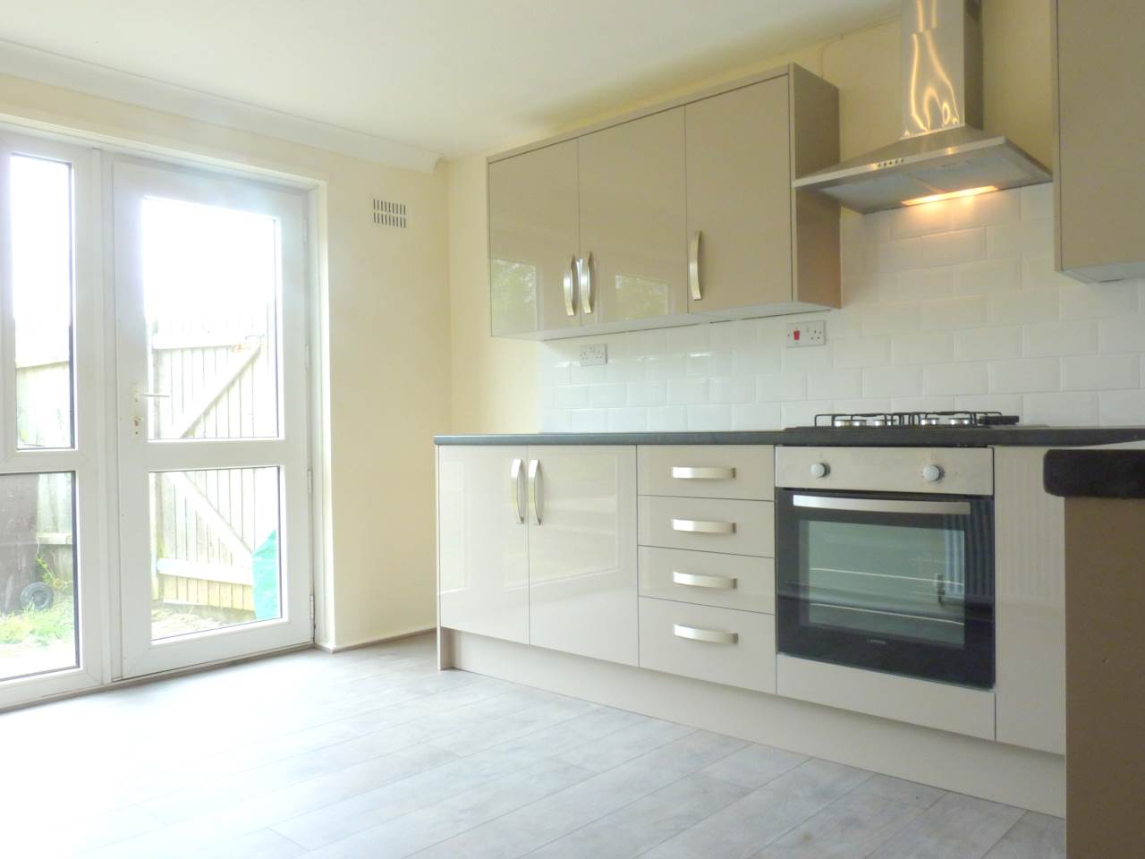 3 bed end of terrace house to rent in Boxford Court, Haverhill 3