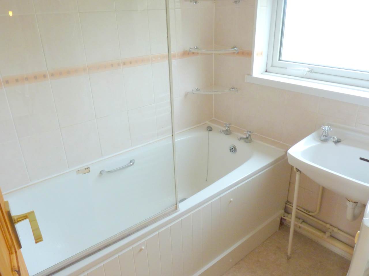 3 bed end of terrace house to rent in Boxford Court, Haverhill 8