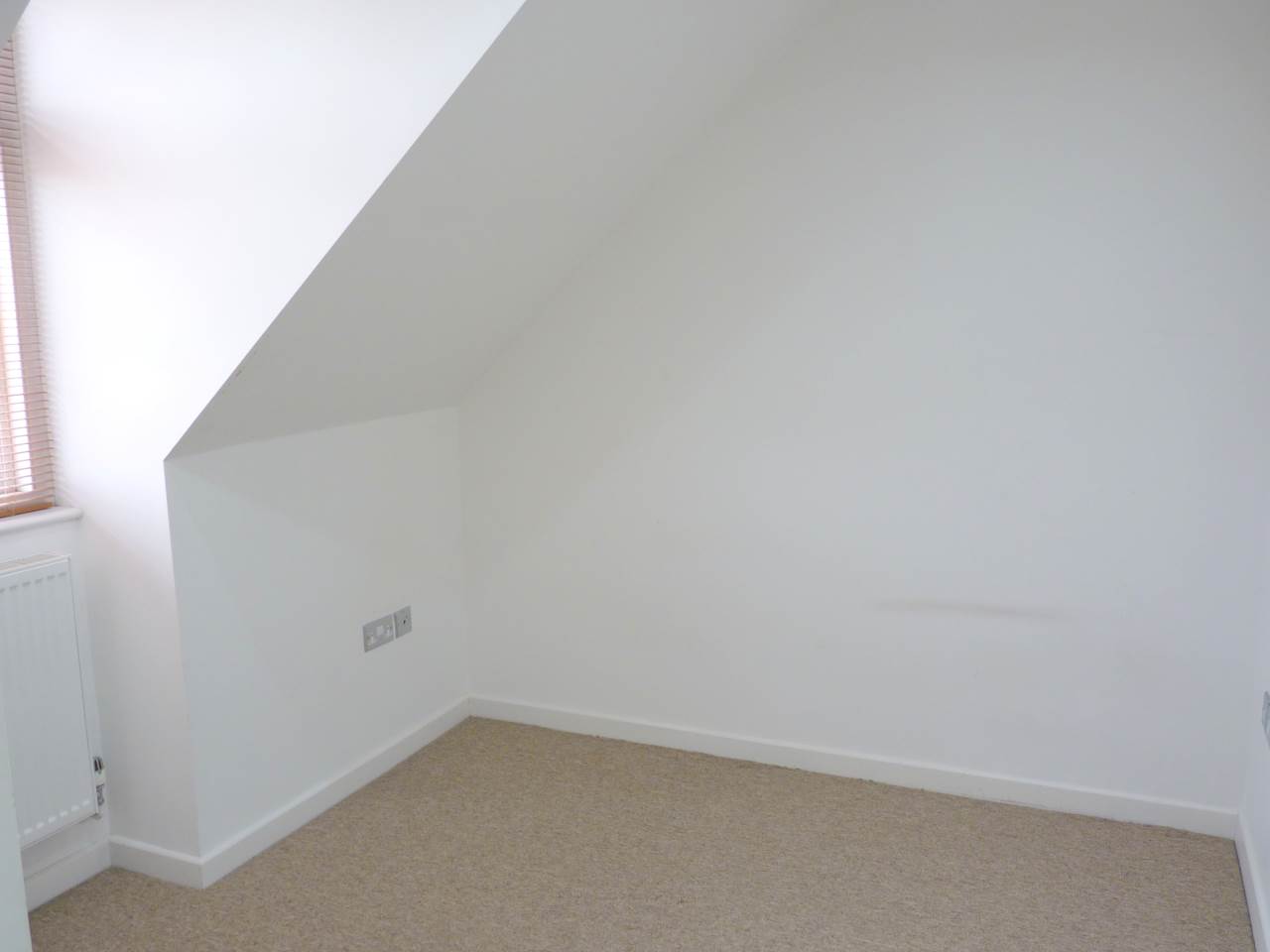 2 bed flat to rent in High Street, Haverhill 5