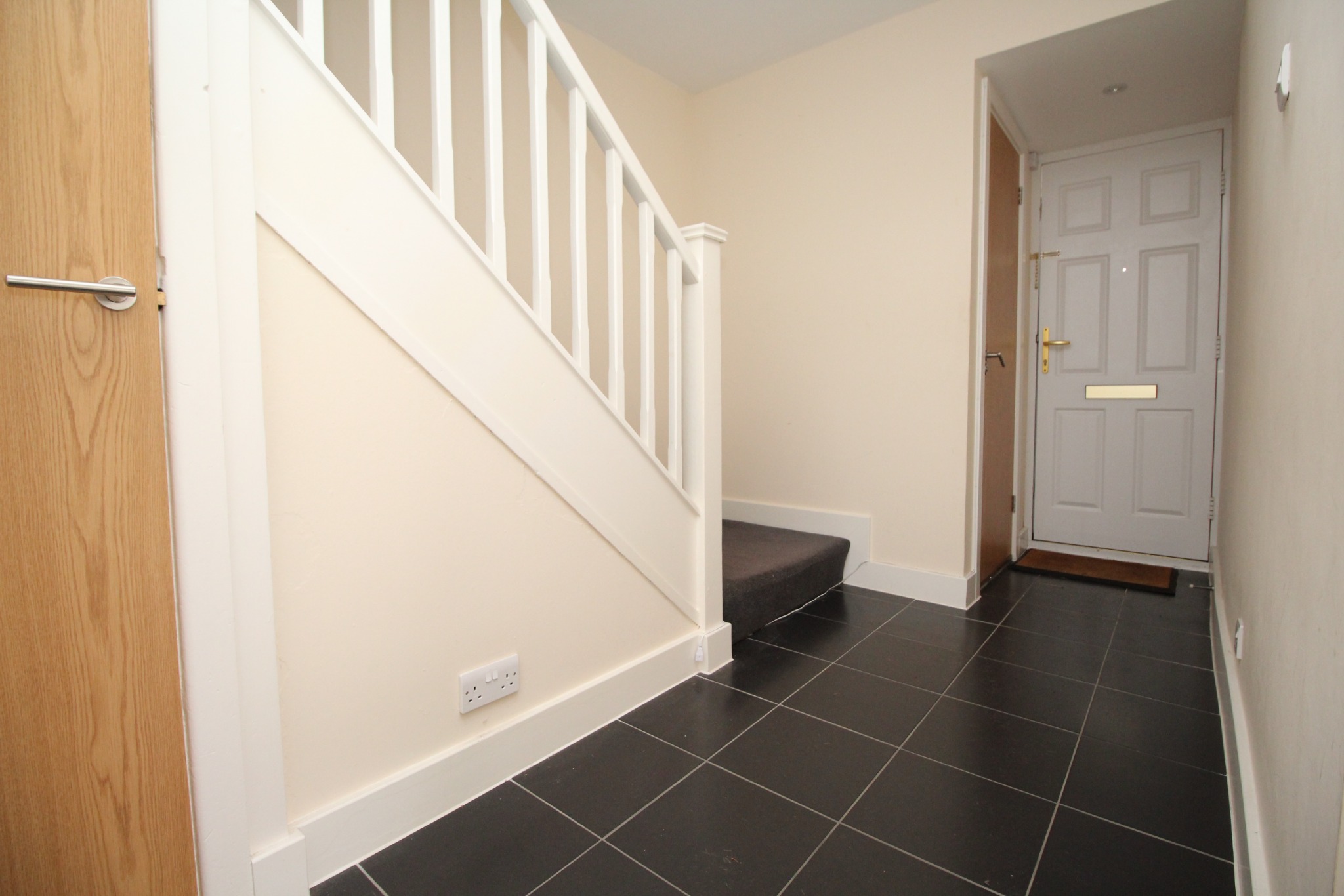 3 bed end of terrace house to rent in Dormy Close, Southampton  - Property Image 2