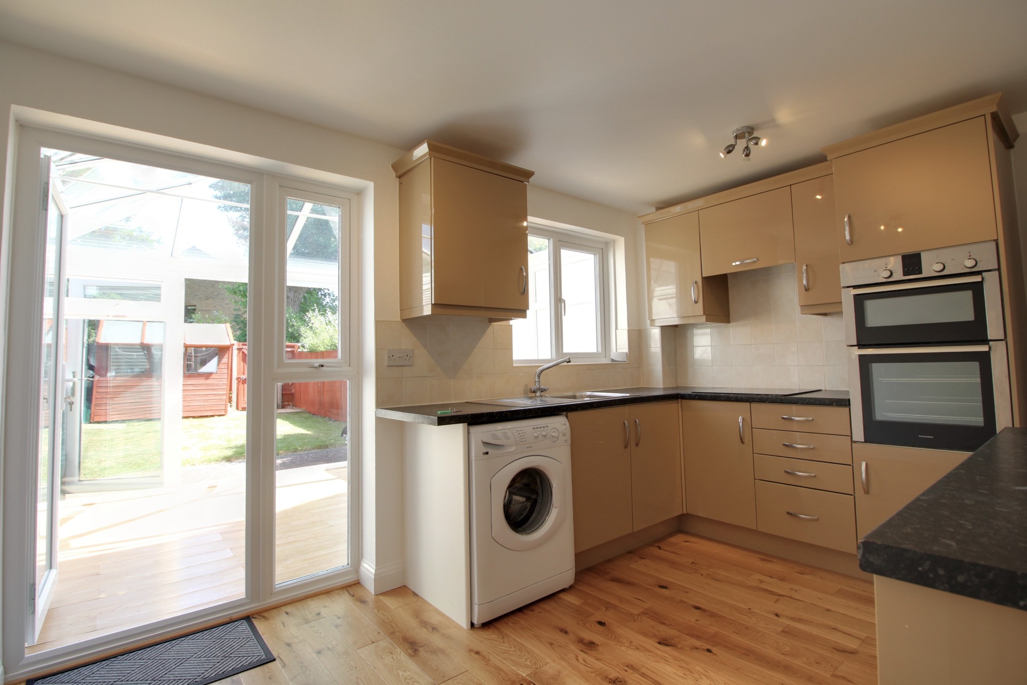 2 bed terraced house to rent in Pennycress, Southampton  - Property Image 2