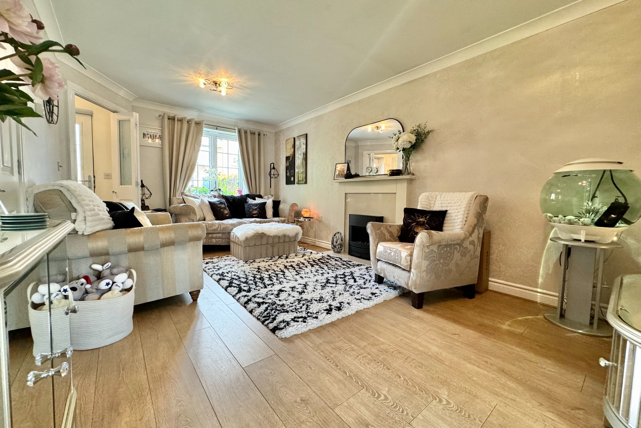 3 bed terraced house for sale in Thyme Avenue, Fareham  - Property Image 2