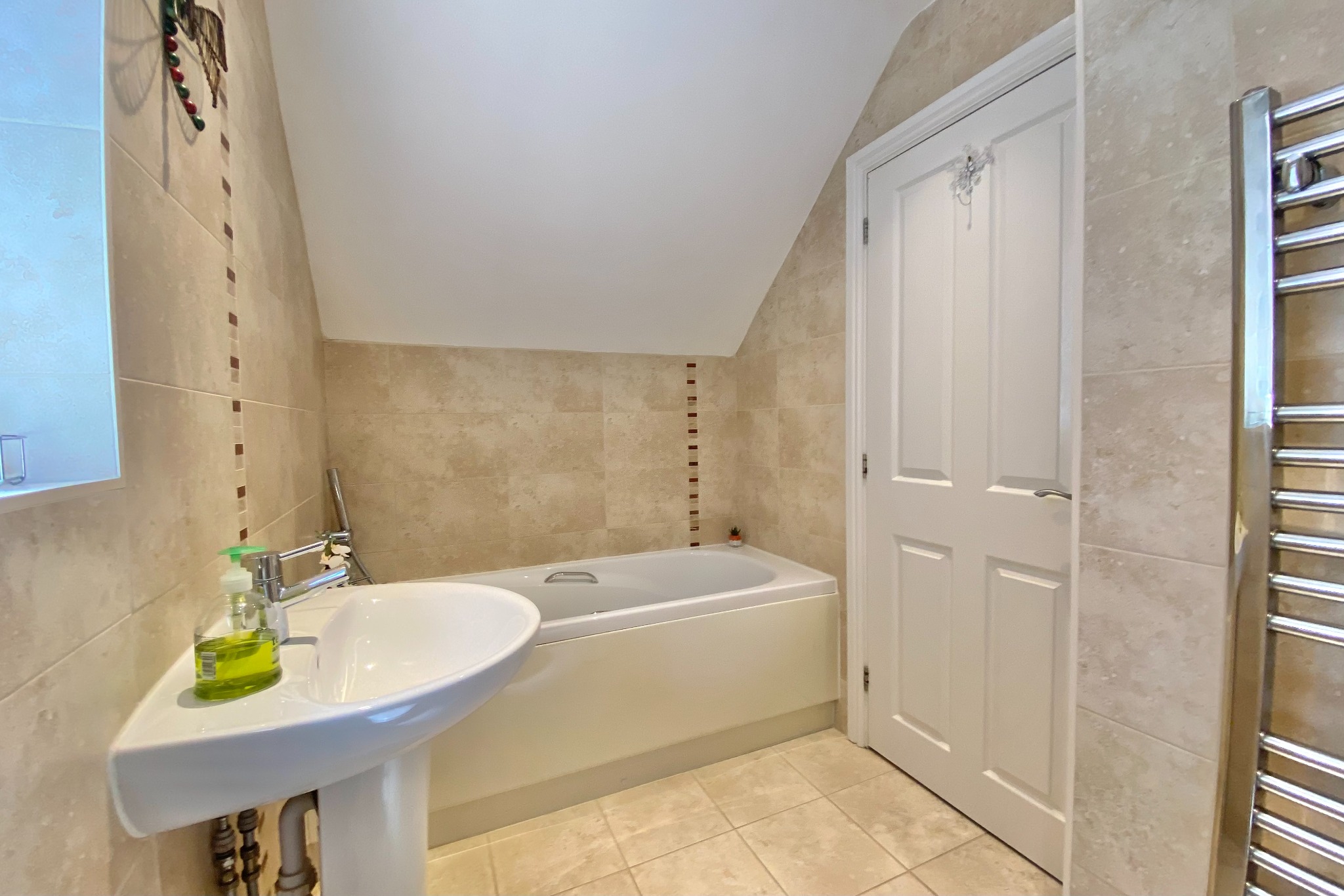 3 bed detached house for sale in Lodge Road, Southampton  - Property Image 12