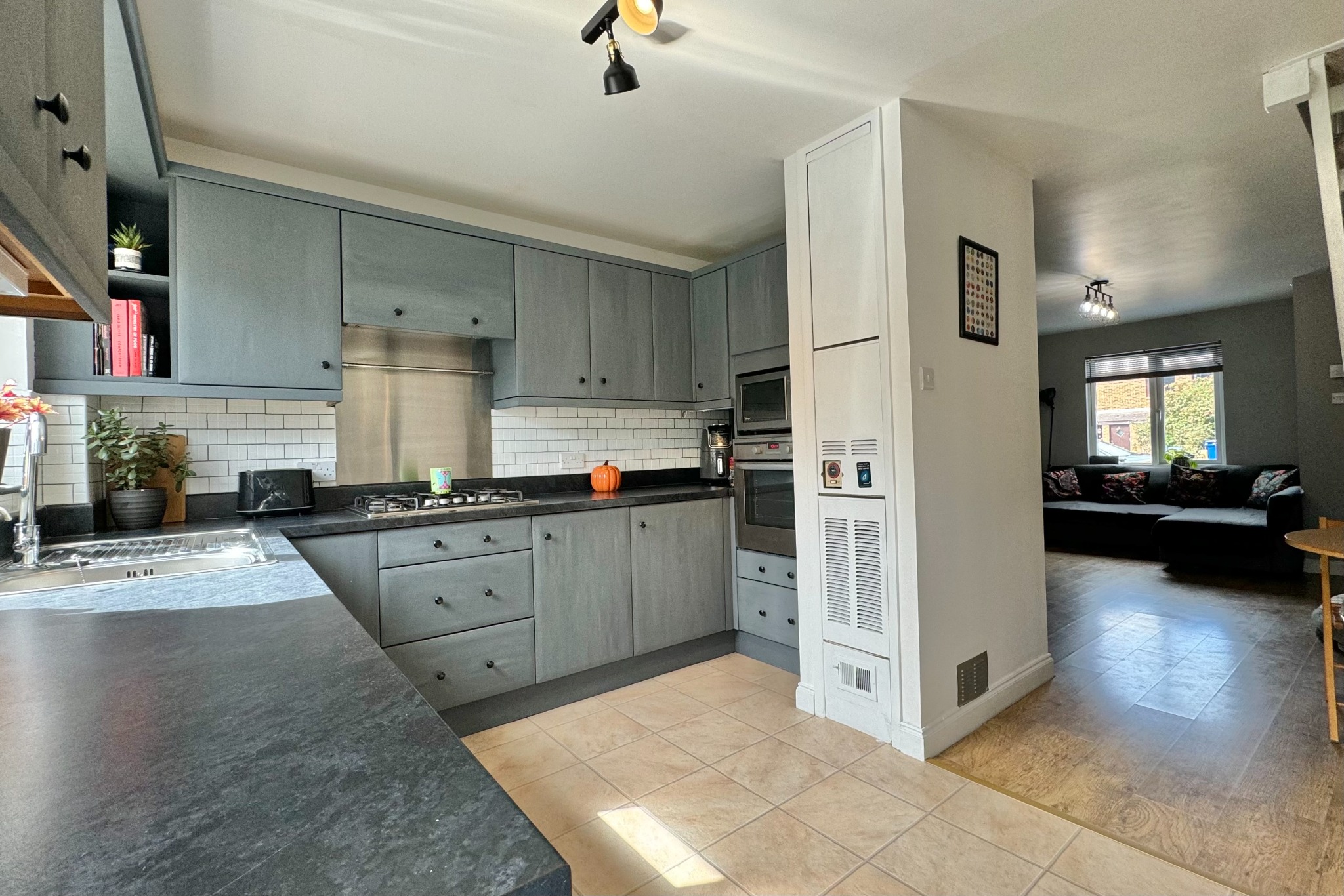 2 bed terraced house for sale in Celandine Avenue, Southampton  - Property Image 2