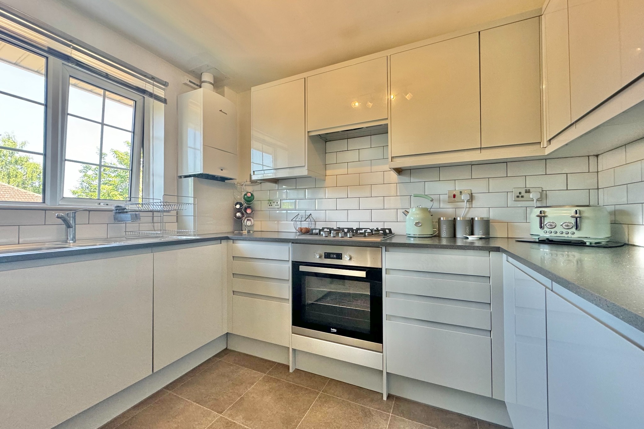 2 bed maisonette for sale in Heath Road South, Southampton  - Property Image 7