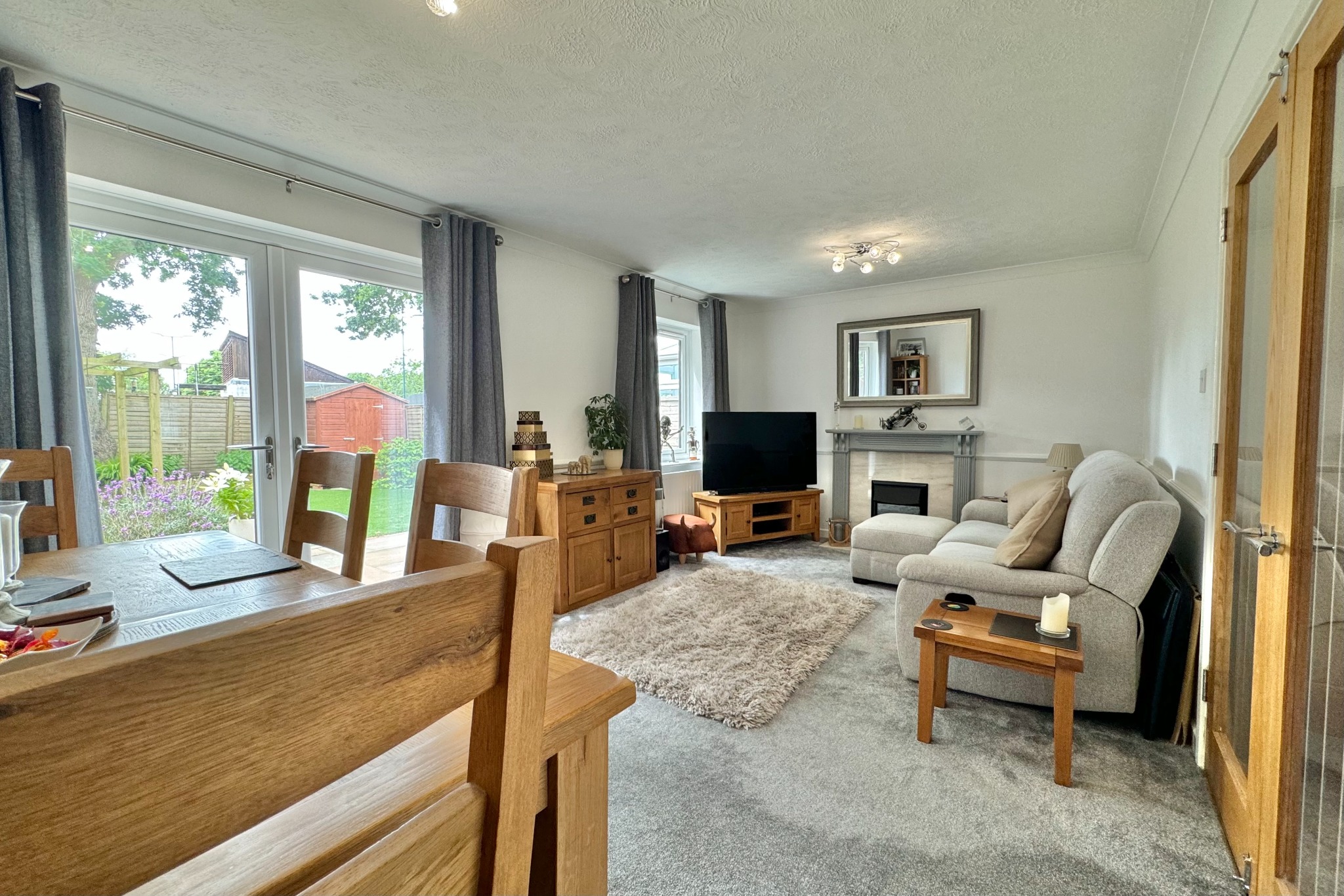 3 bed semi-detached house for sale in Hill Croft, Fareham  - Property Image 6