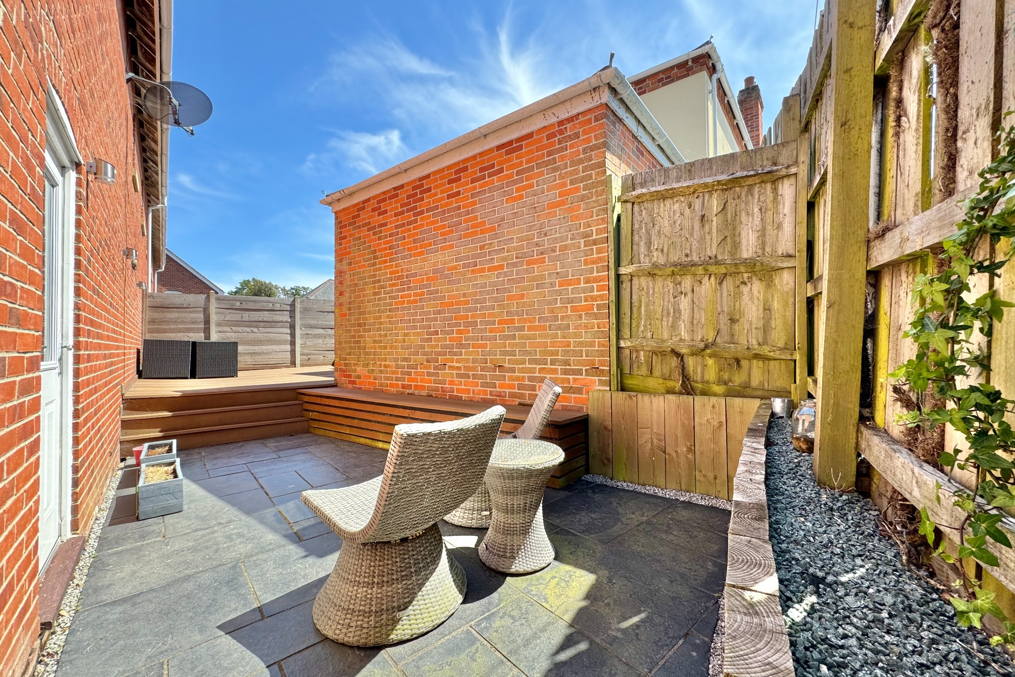 2 bed terraced house for sale in New Inn Court, Southampton  - Property Image 2