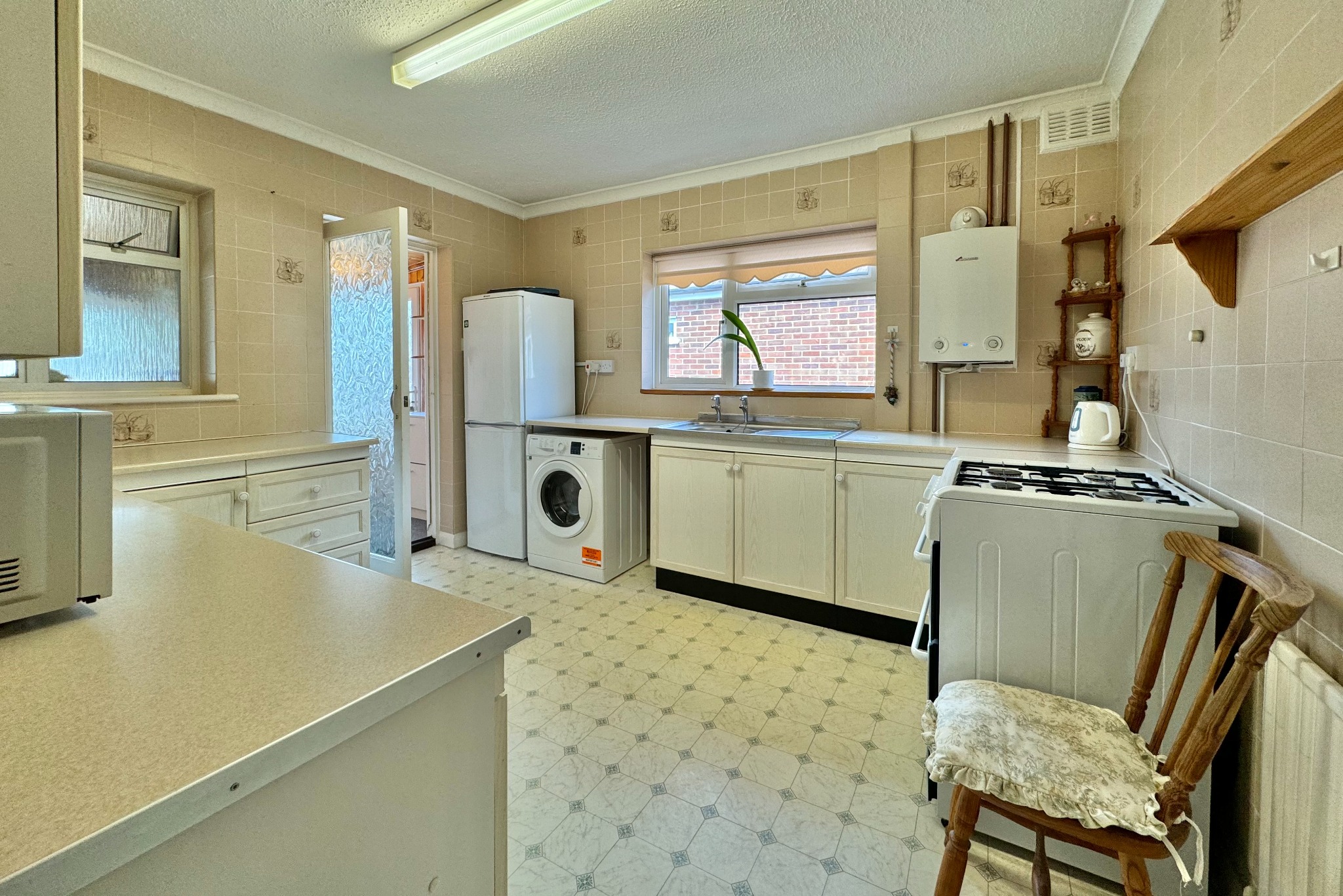 2 bed semi-detached bungalow for sale in Home Rule Road, Southampton  - Property Image 3