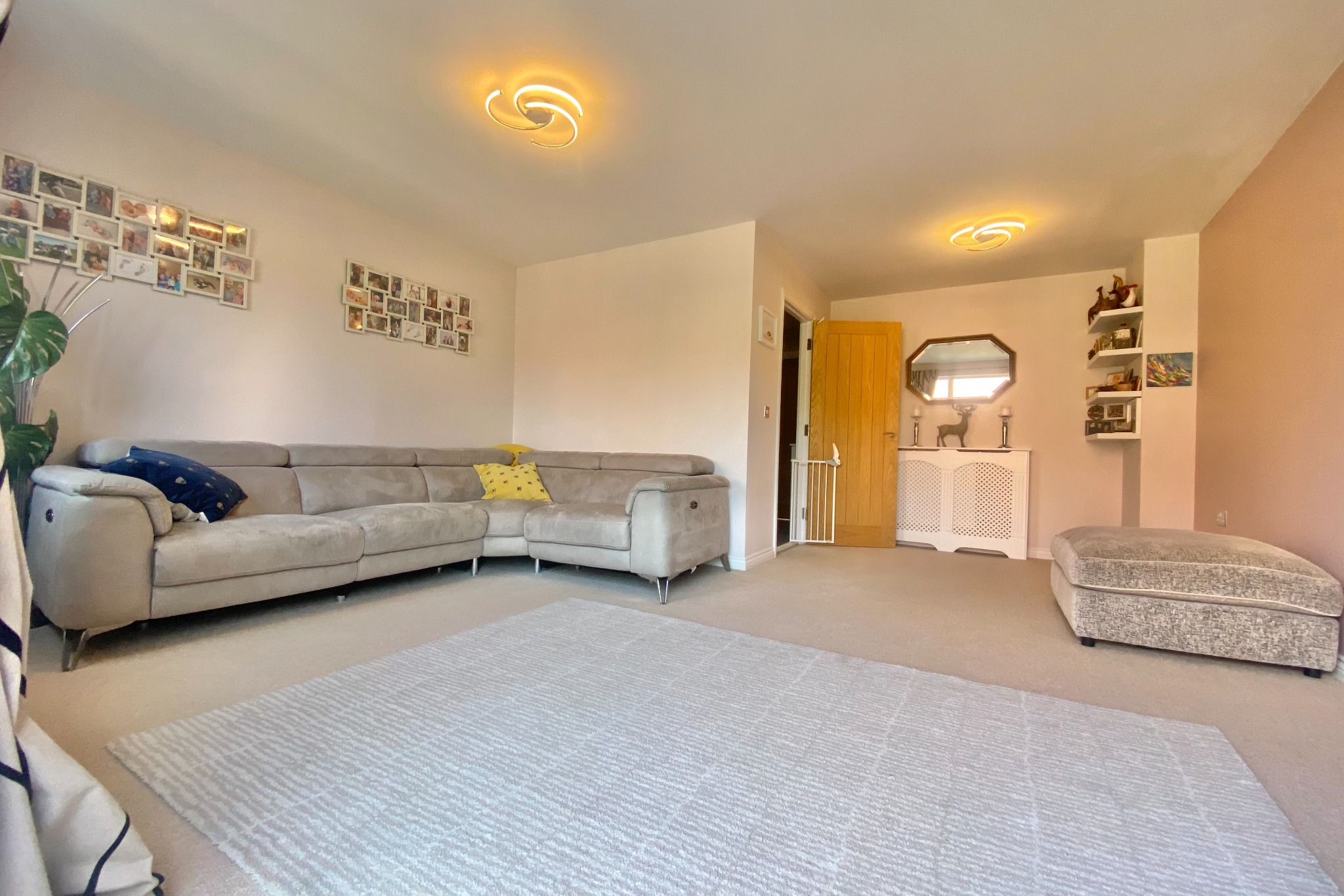 3 bed town house for sale in Blake Close, Fareham  - Property Image 3