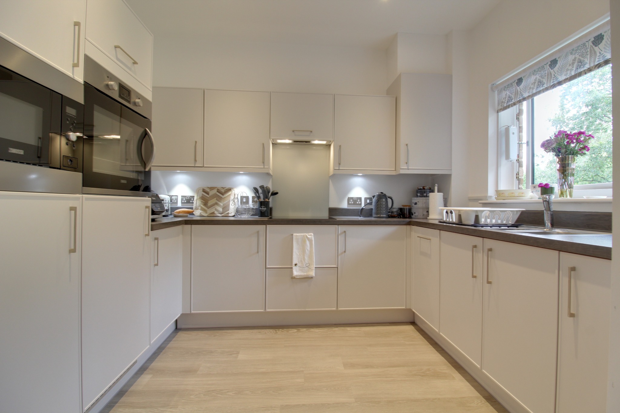 2 bed ground floor flat for sale in Hamilton Road, Southampton  - Property Image 3