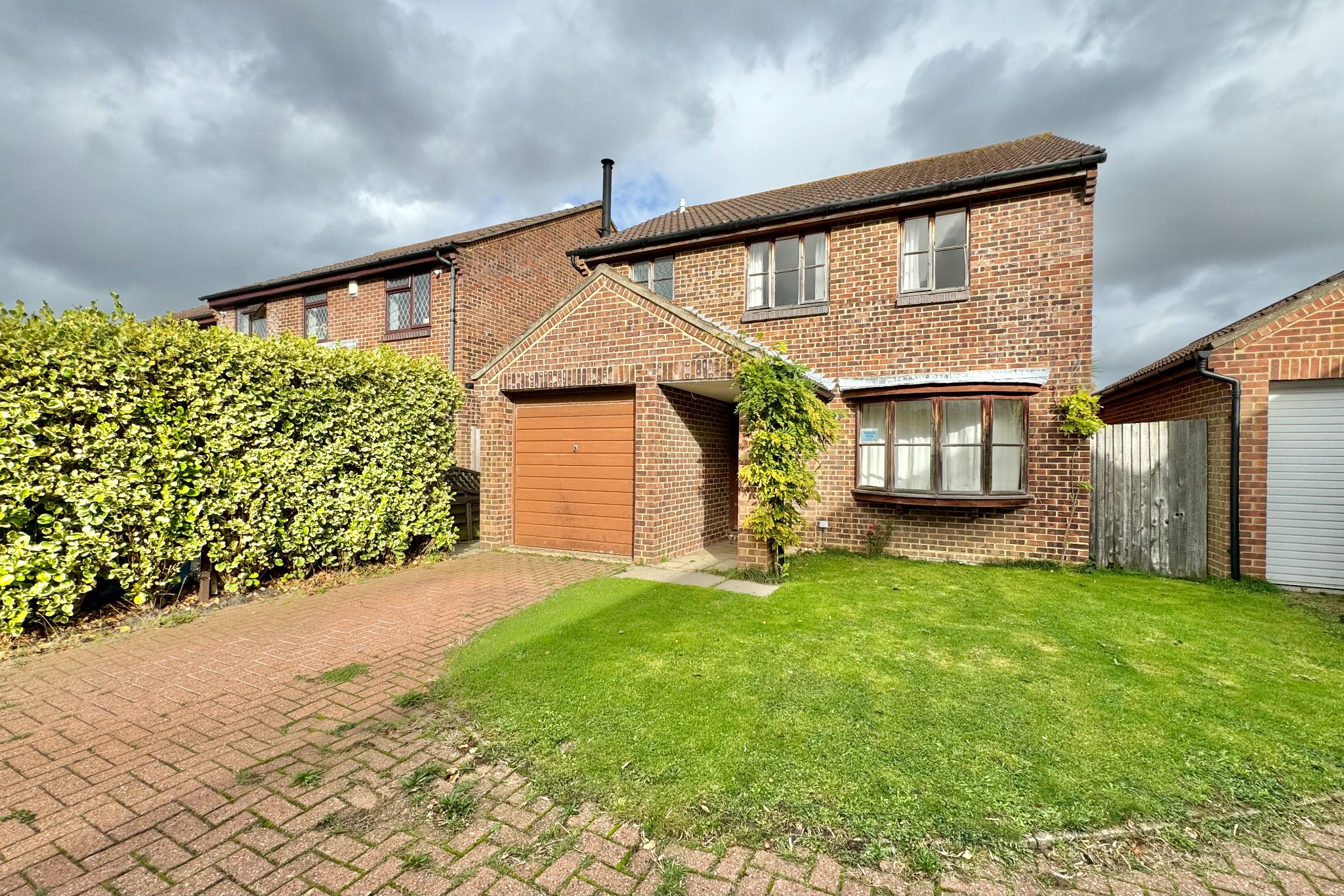 4 bed detached house for sale in Grassymead, Fareham  - Property Image 1