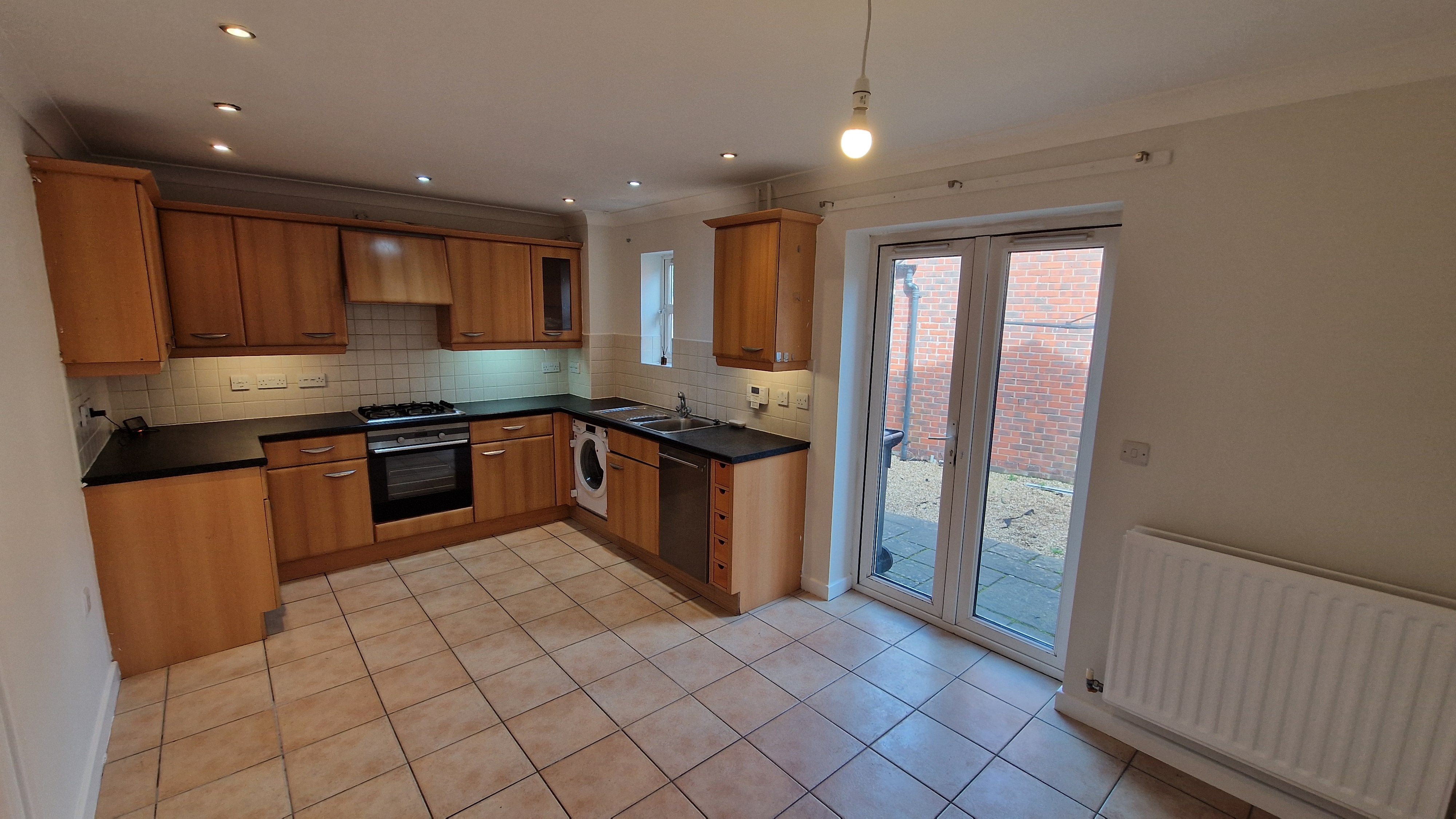 4 bed semi-detached house to rent in Priory Park  - Property Image 4