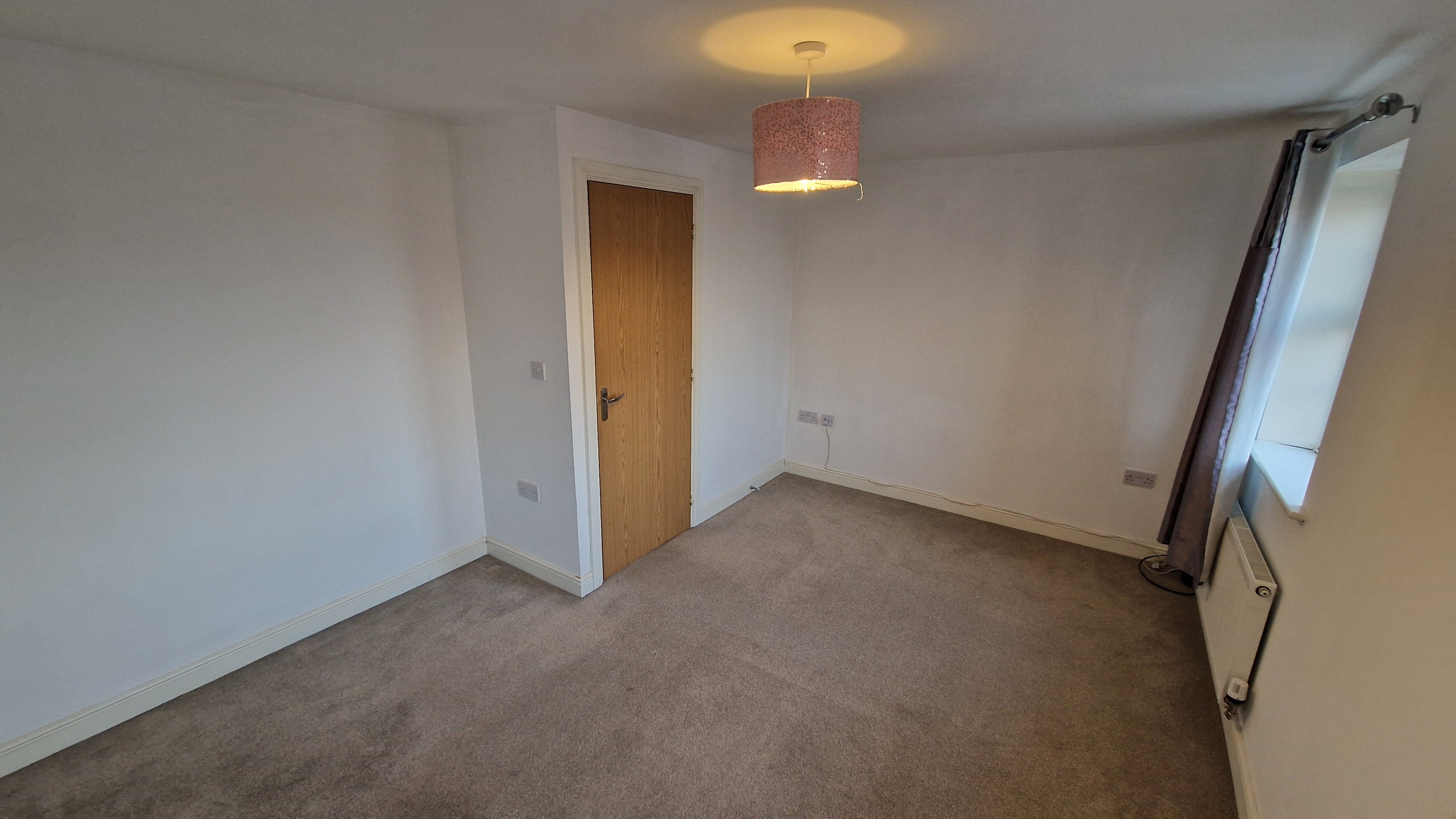 4 bed town house to rent in Roys place, Bathpool 5