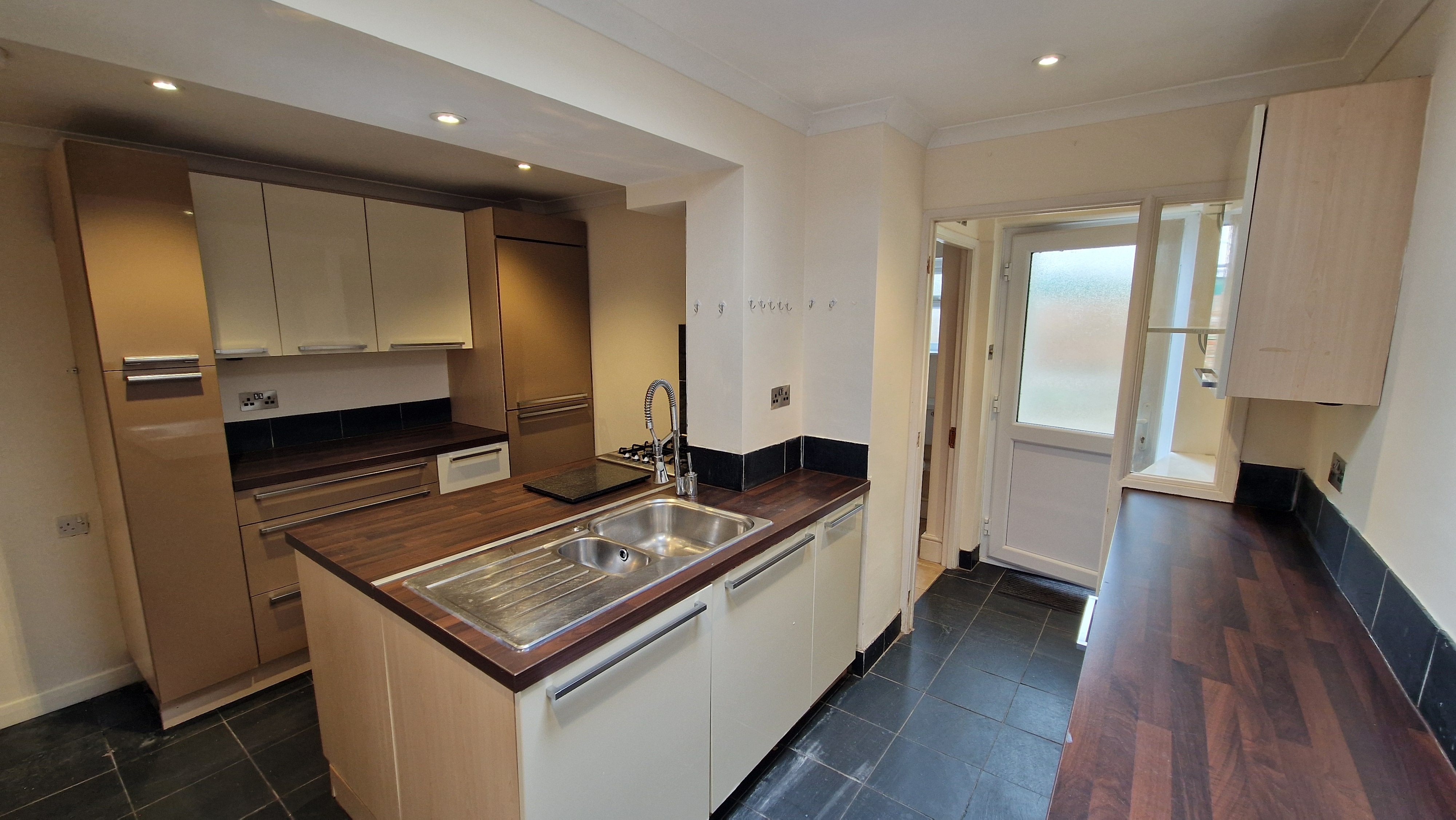3 bed terraced house to rent in Albemarle Road  - Property Image 4