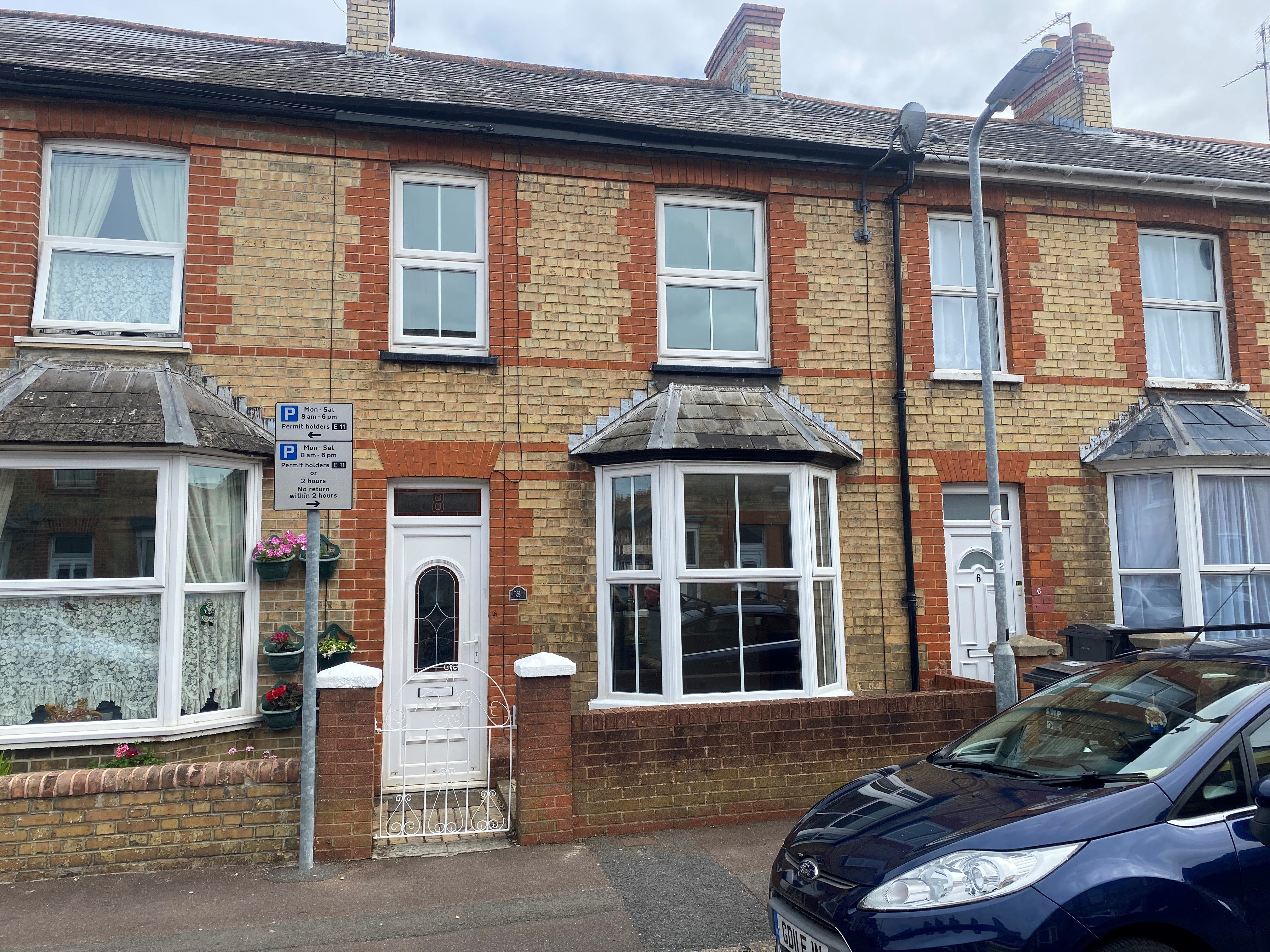 3 bed terraced house to rent in Winchester Street, Taunton  - Property Image 1