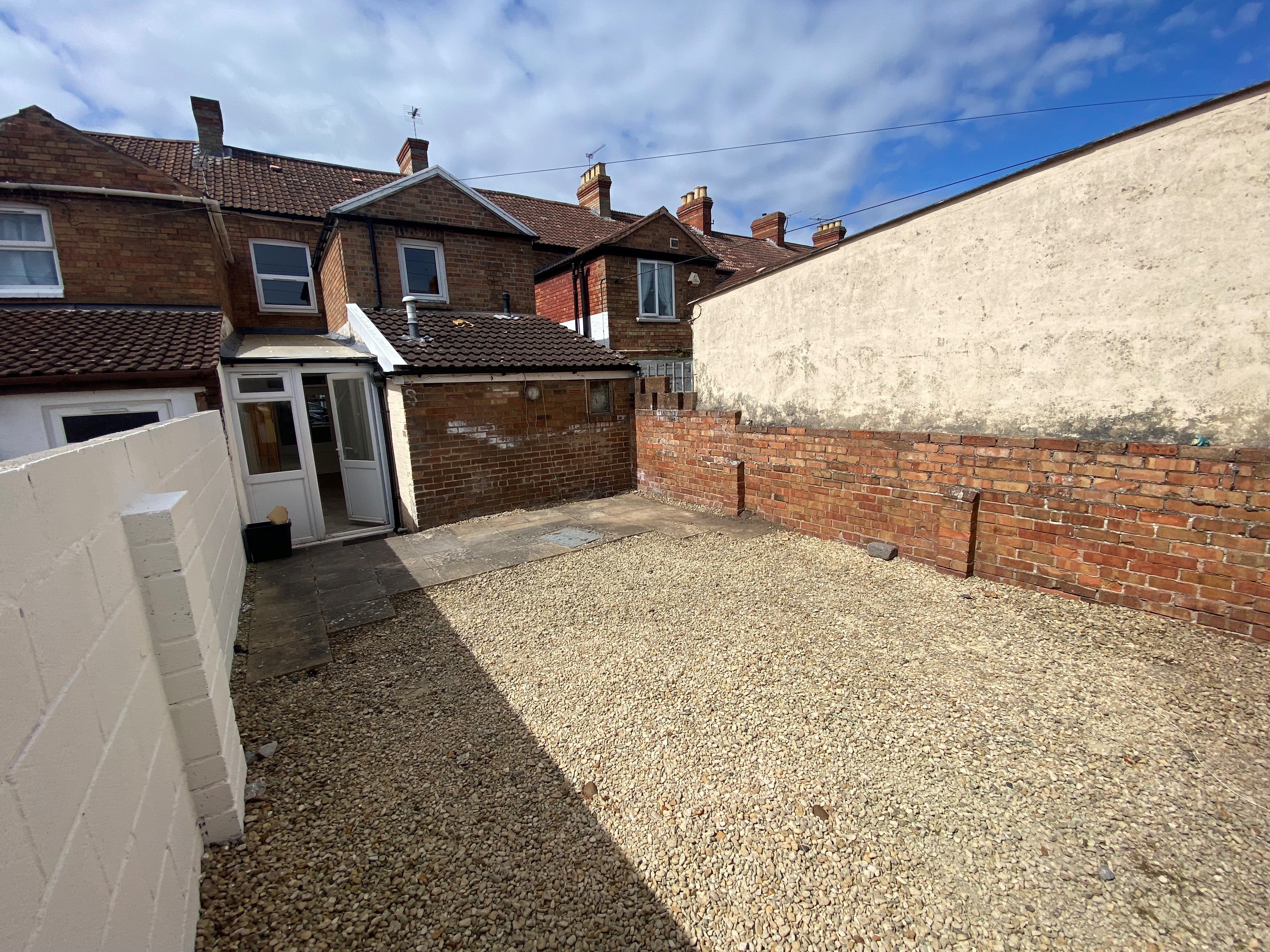 3 bed terraced house to rent in Winchester Street, Taunton 9