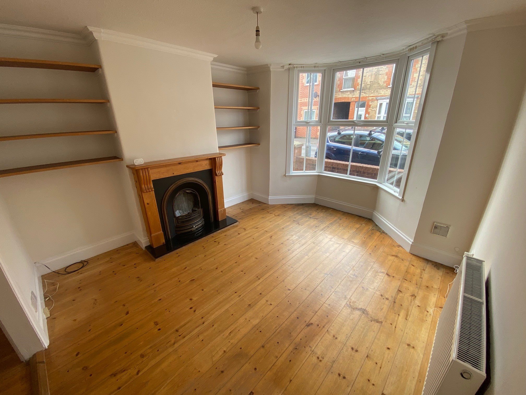 3 bed terraced house to rent in Winchester Street, Taunton 1