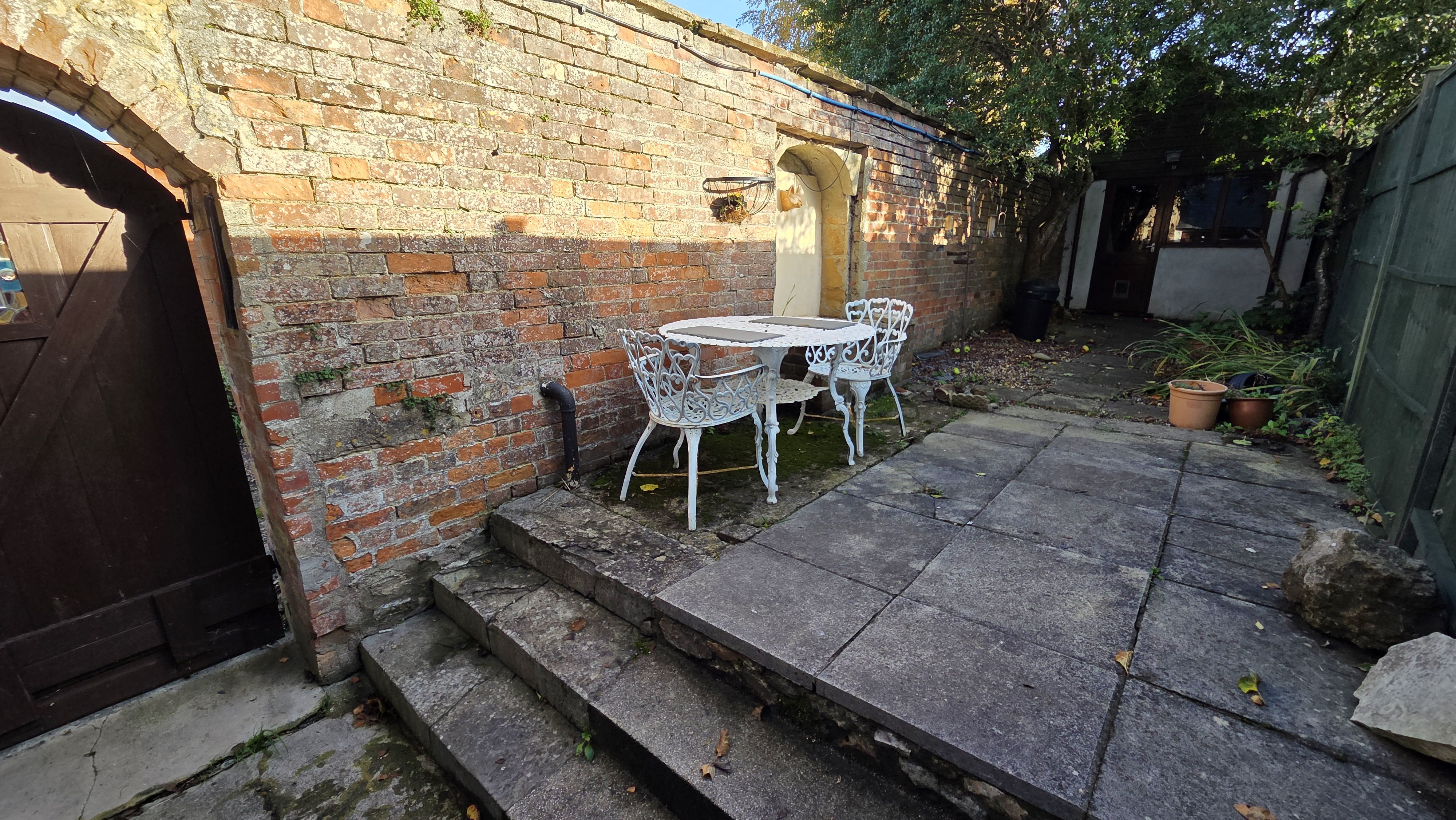 2 bed cottage to rent in High Street, Chard, TA20  - Property Image 9