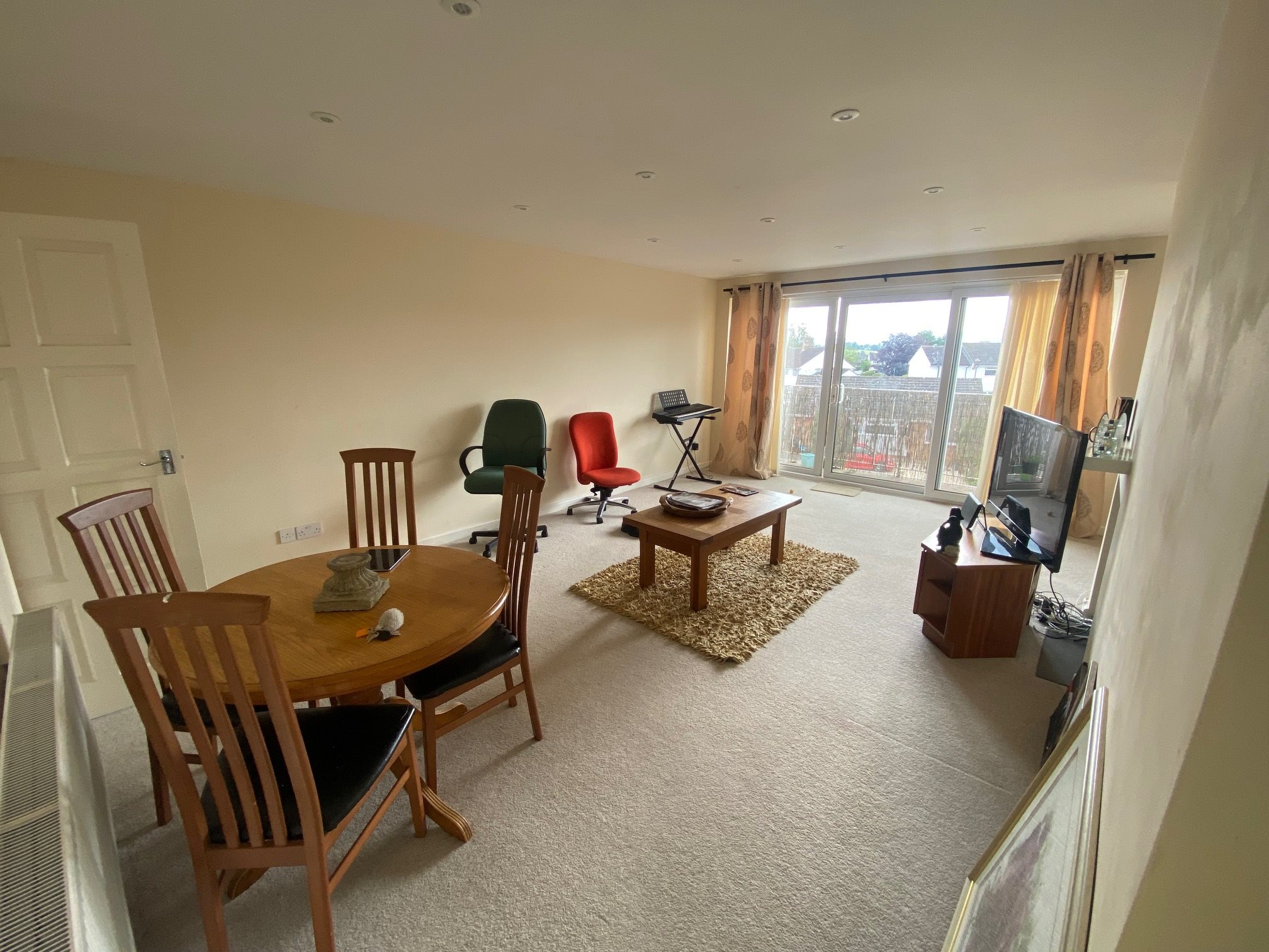 3 bed maisonette to rent in Deane Drive, Taunton, TA1  - Property Image 2