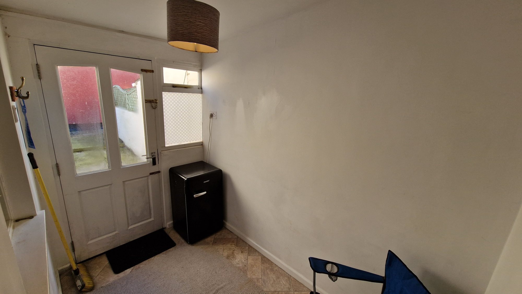 3 bed terraced house to rent in Haydon Road 5