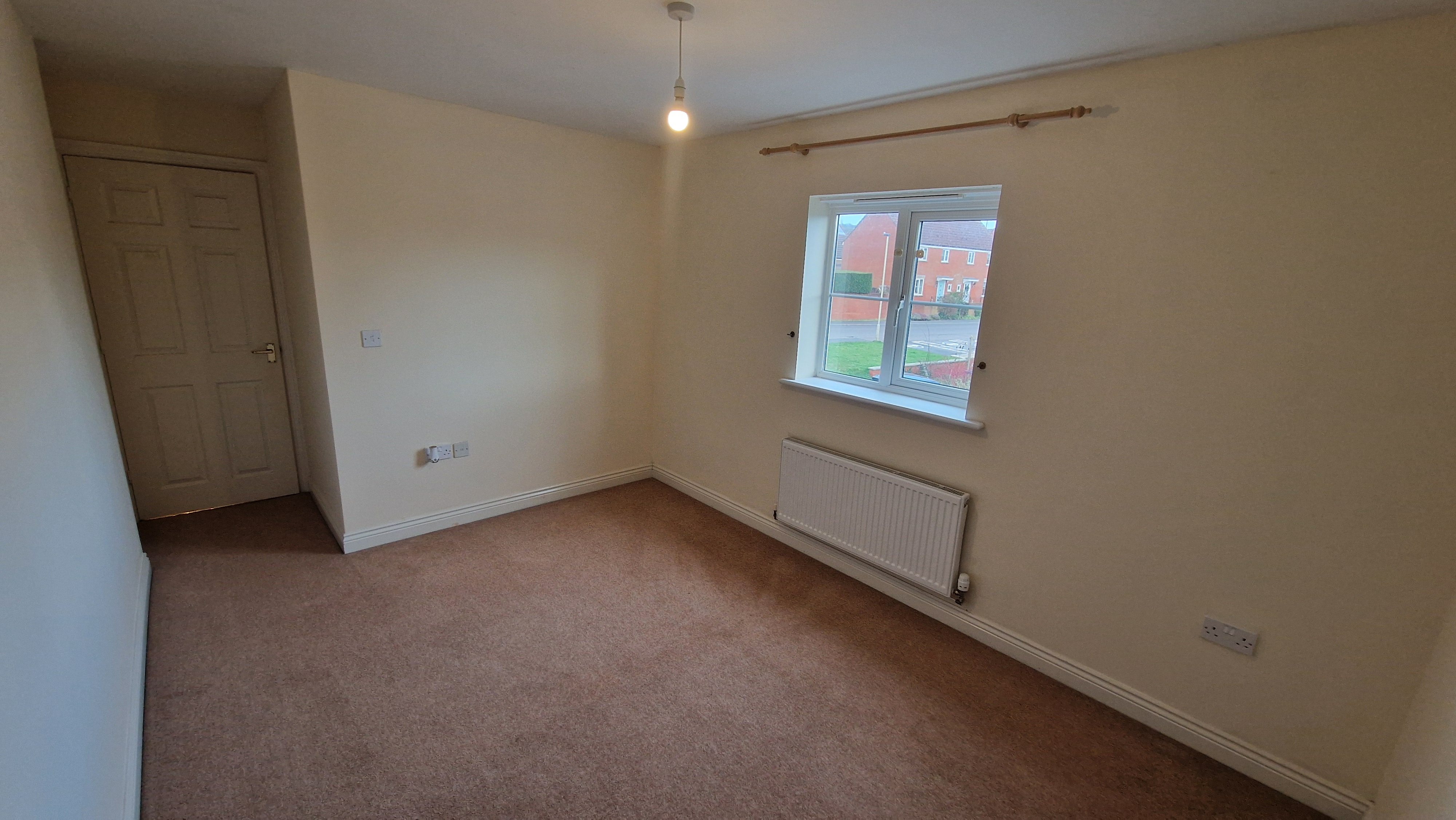 3 bed terraced house to rent in Riverside, Hemyock 5