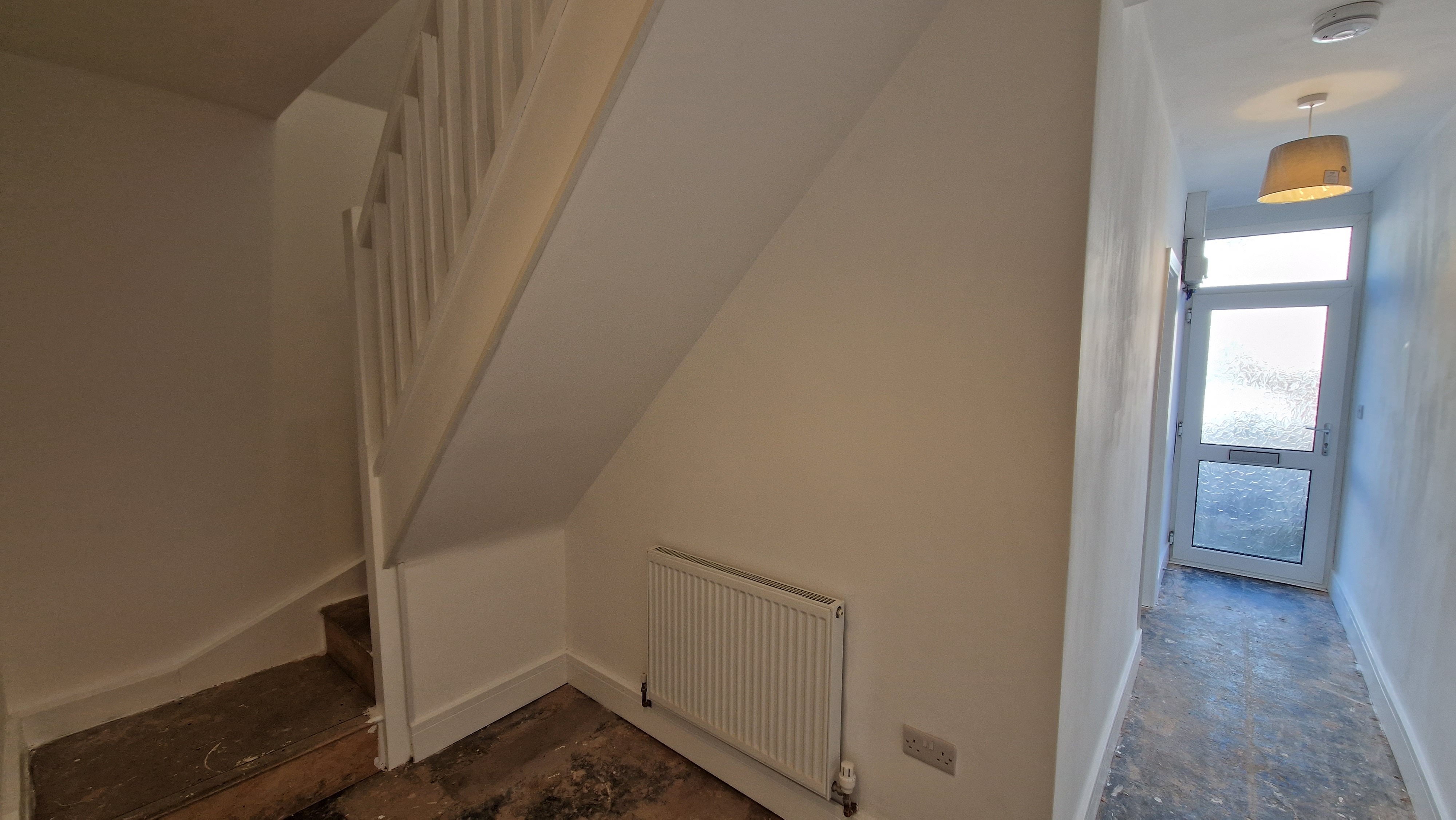 2 bed terraced house to rent in Wellington New Road, Taunton 2