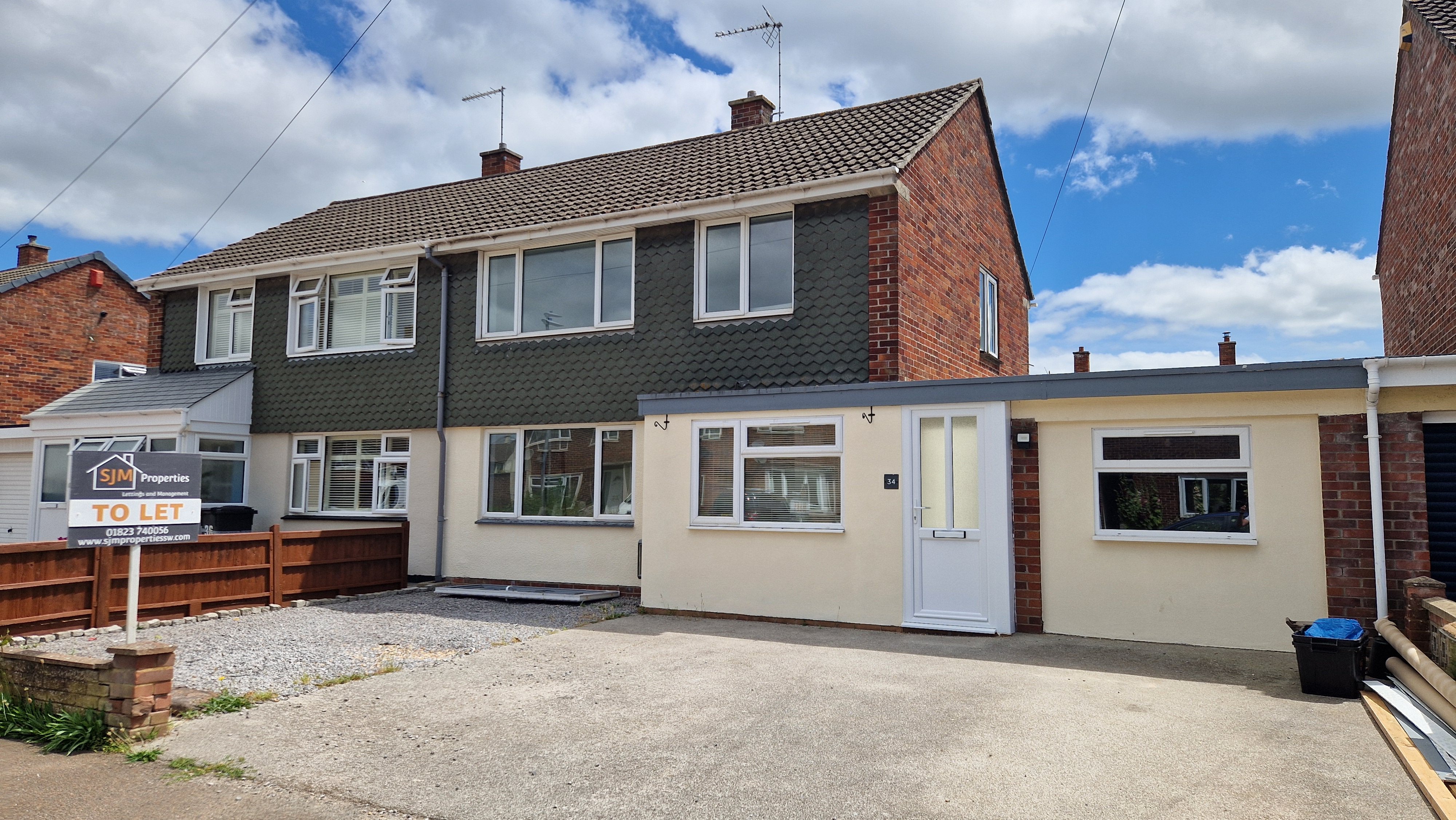 4 bed semi-detached house to rent in Taunton, Somerset, TA2
