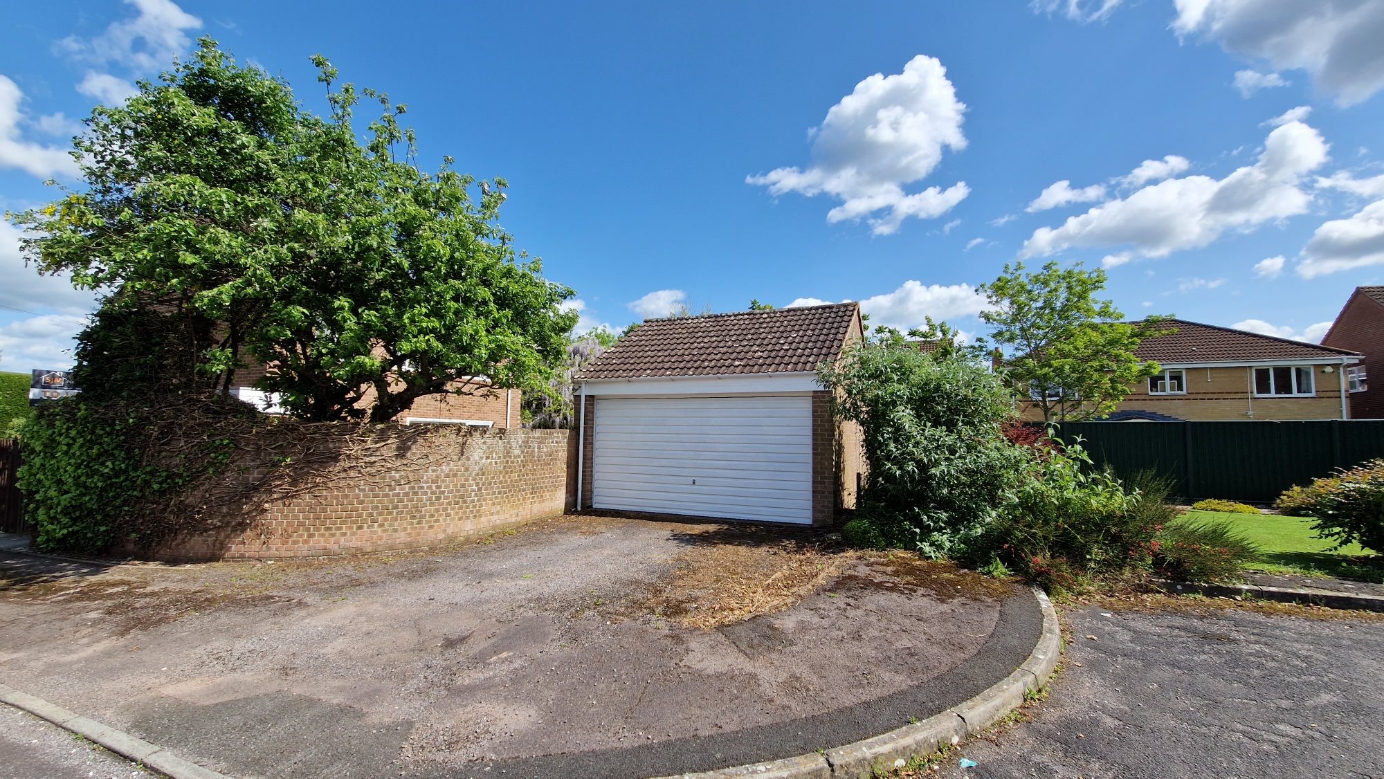 4 bed detached house to rent in Kingston Close, Taunton 12