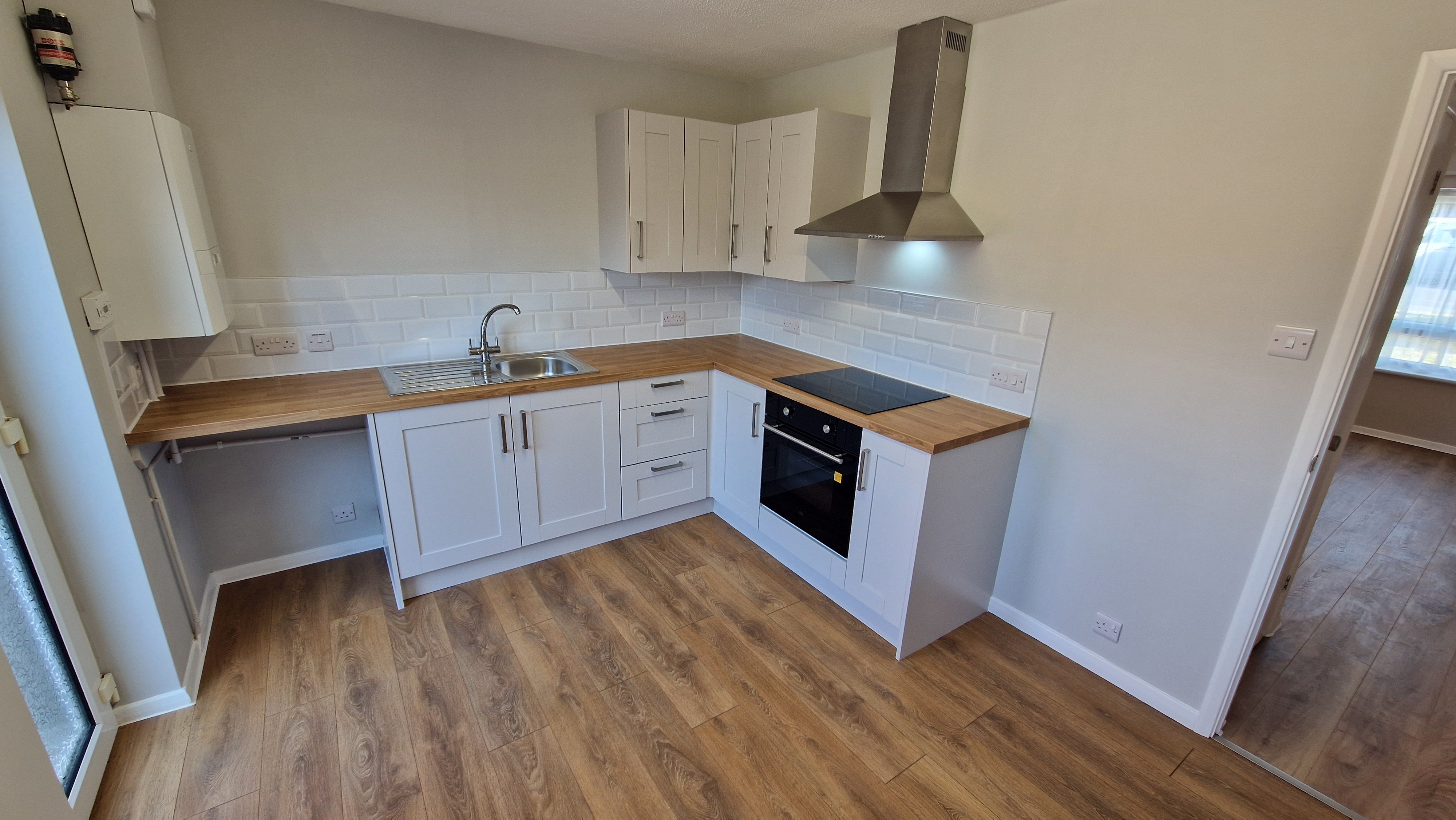 2 bed terraced house to rent in Gill Crescent, Taunton 3
