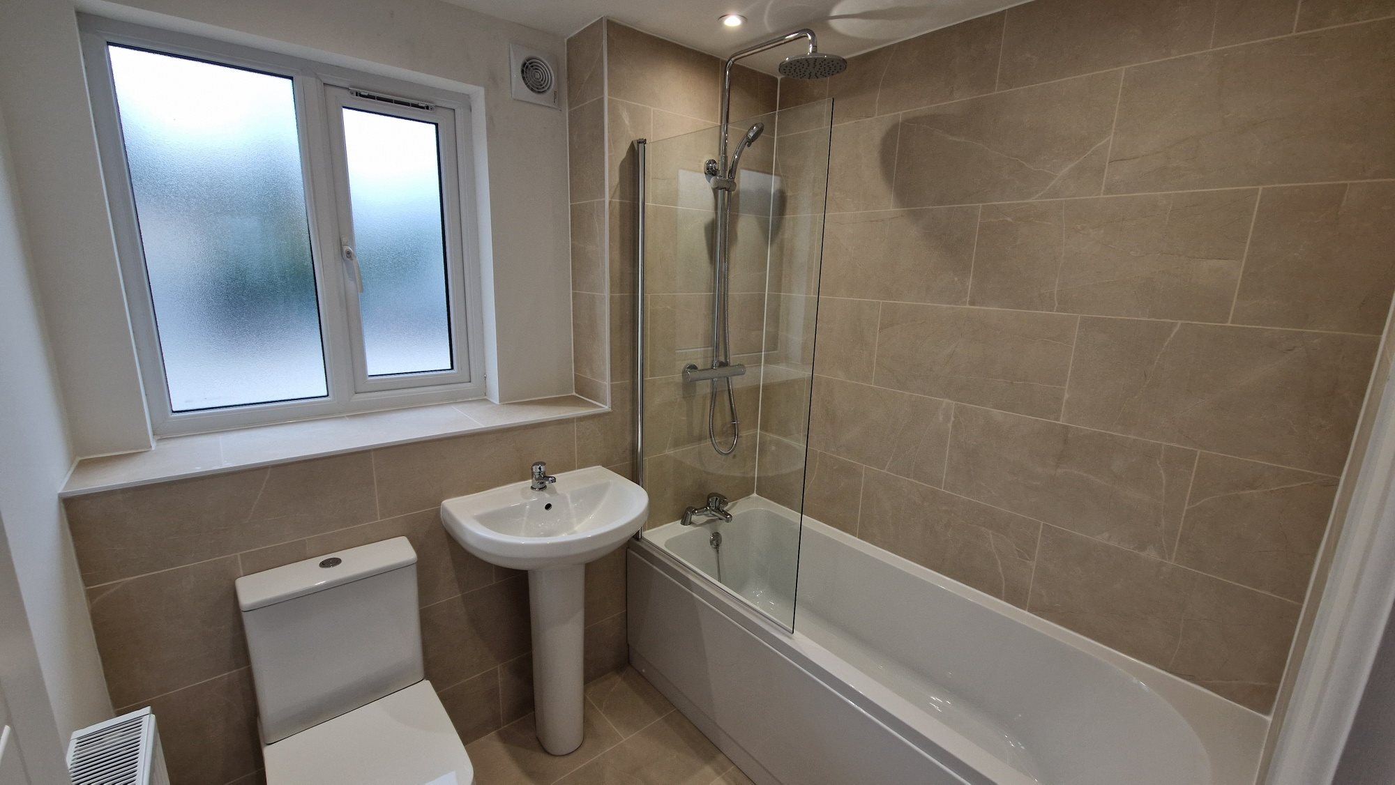 3 bed semi-detached house to rent in Cheddon Road, Taunton  - Property Image 7