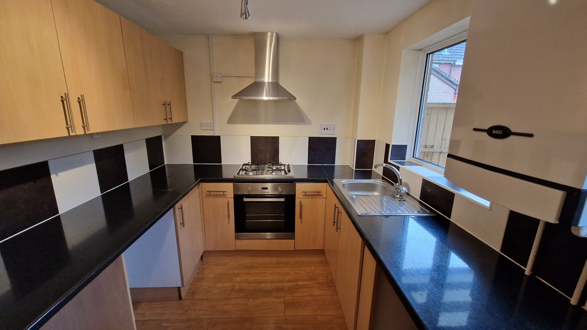 2 bed terraced house to rent in Thames Drive 2