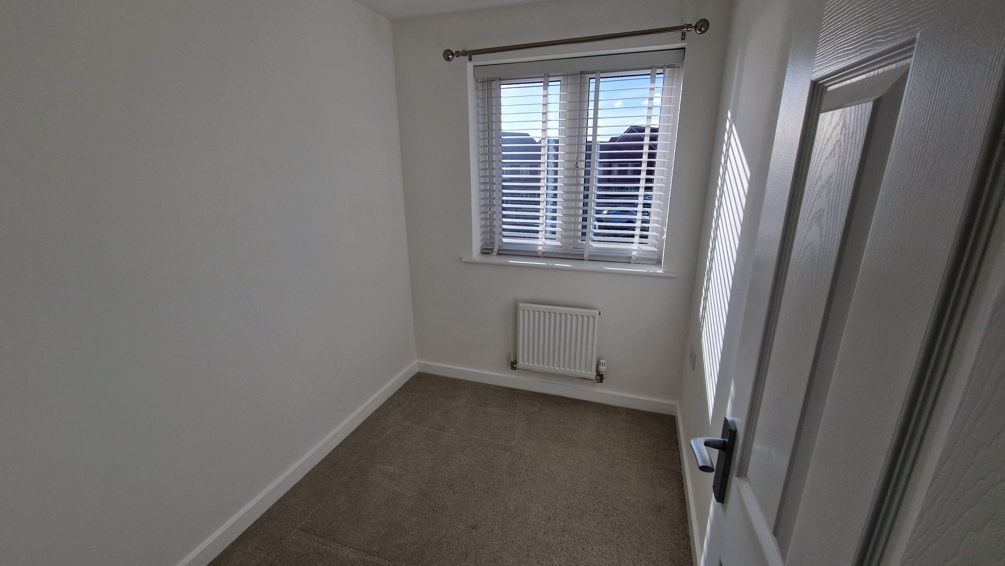 3 bed terraced house to rent in Channon Road, Monkton 11