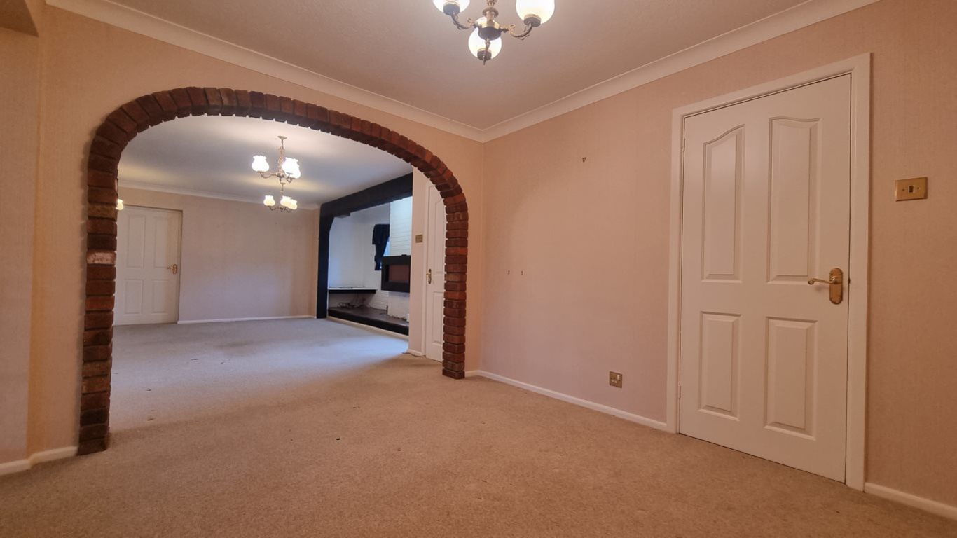 5 bed to rent in Oak Drive, Seisdon Wolverhampton  - Property Image 8