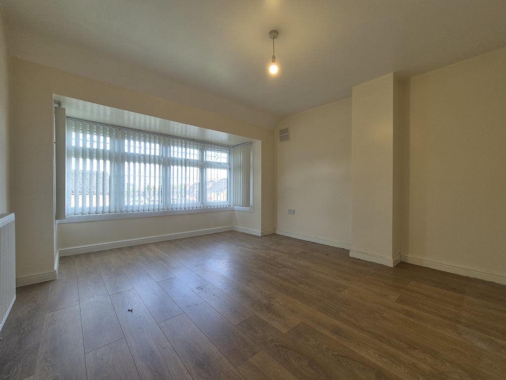 3 bed to rent in Blackendale Way, Stourbridge  - Property Image 7