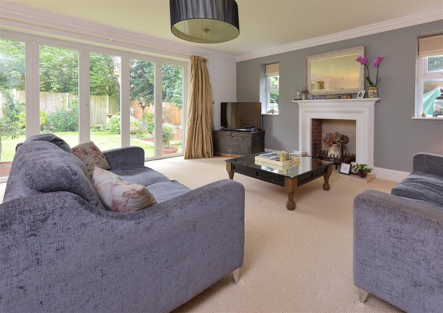 6 bed detached house for sale in Hampton Grove, Stourbridge  - Property Image 3