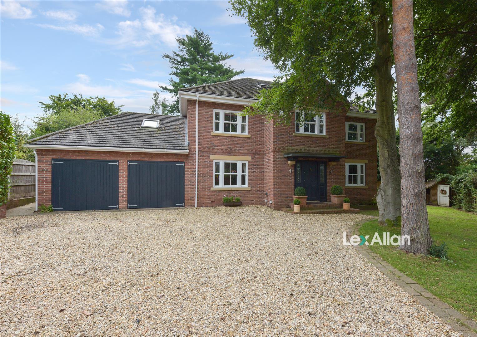 6 bed detached house for sale in Hampton Grove, Stourbridge - Property Image 1