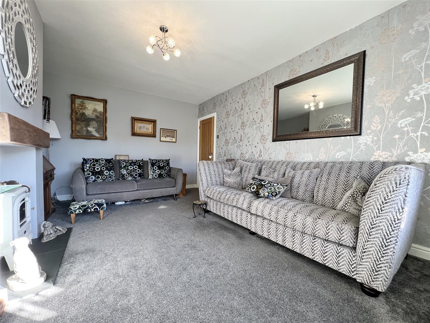 4 bed semi-detached house for sale in Milestone Drive, Stourbridge  - Property Image 5