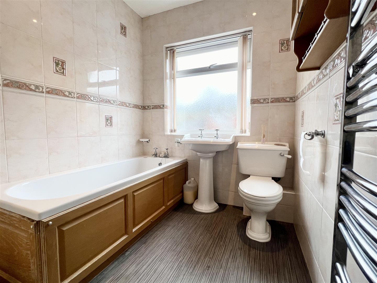 4 bed detached house for sale in Dudley Road, Rowley Regis  - Property Image 25
