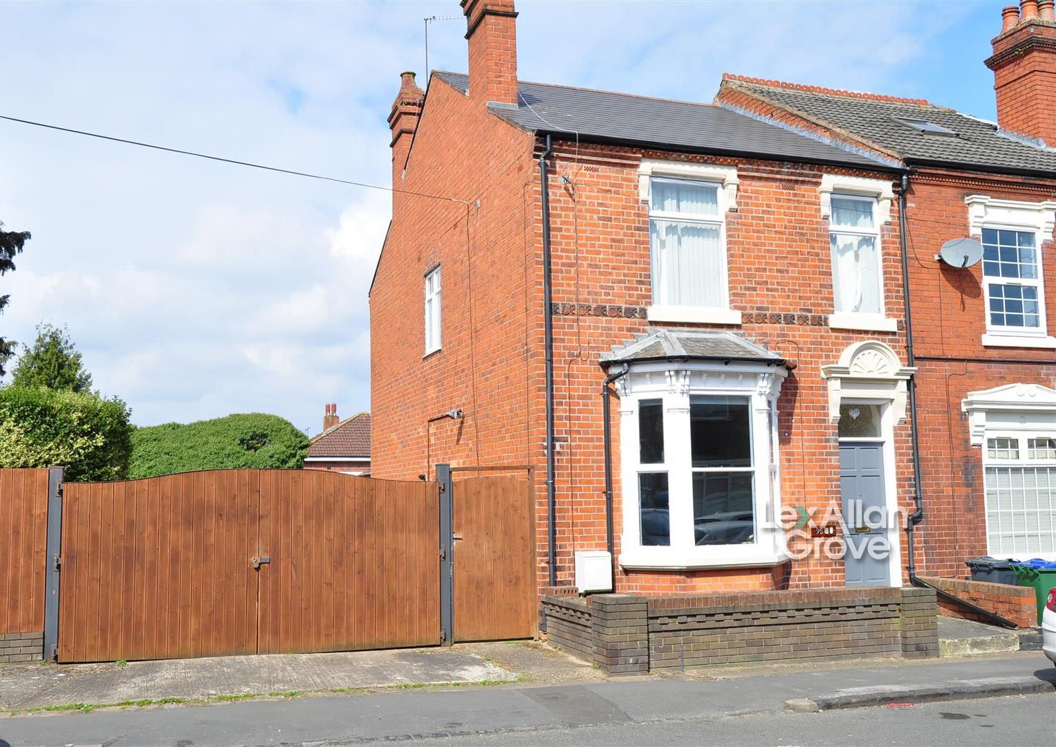 2 bed end of terrace house for sale in Farm Road, Oldbury, B68 