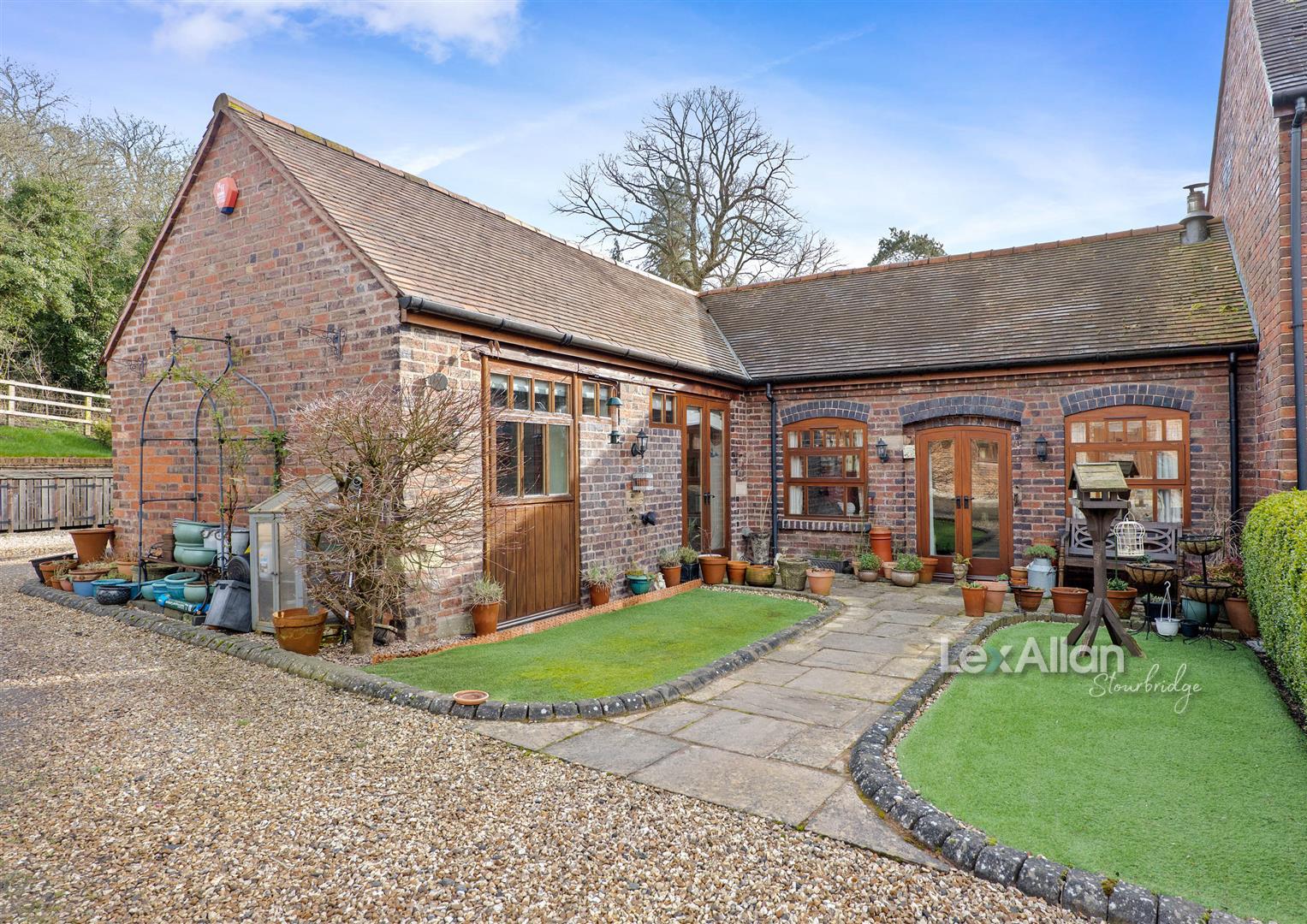 2 bed barn conversion for sale in The Hyde, Stourbridge  - Property Image 1