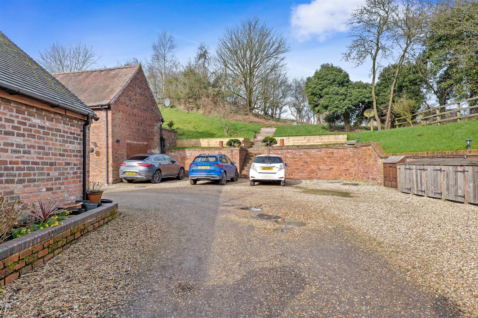 2 bed barn conversion for sale in The Hyde, Stourbridge  - Property Image 14
