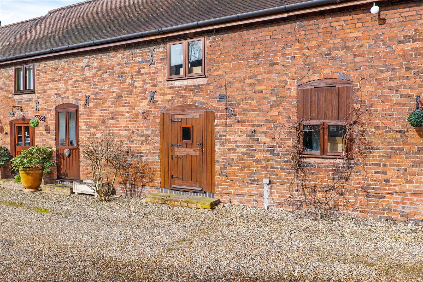 2 bed barn conversion for sale in The Hyde, Stourbridge  - Property Image 9