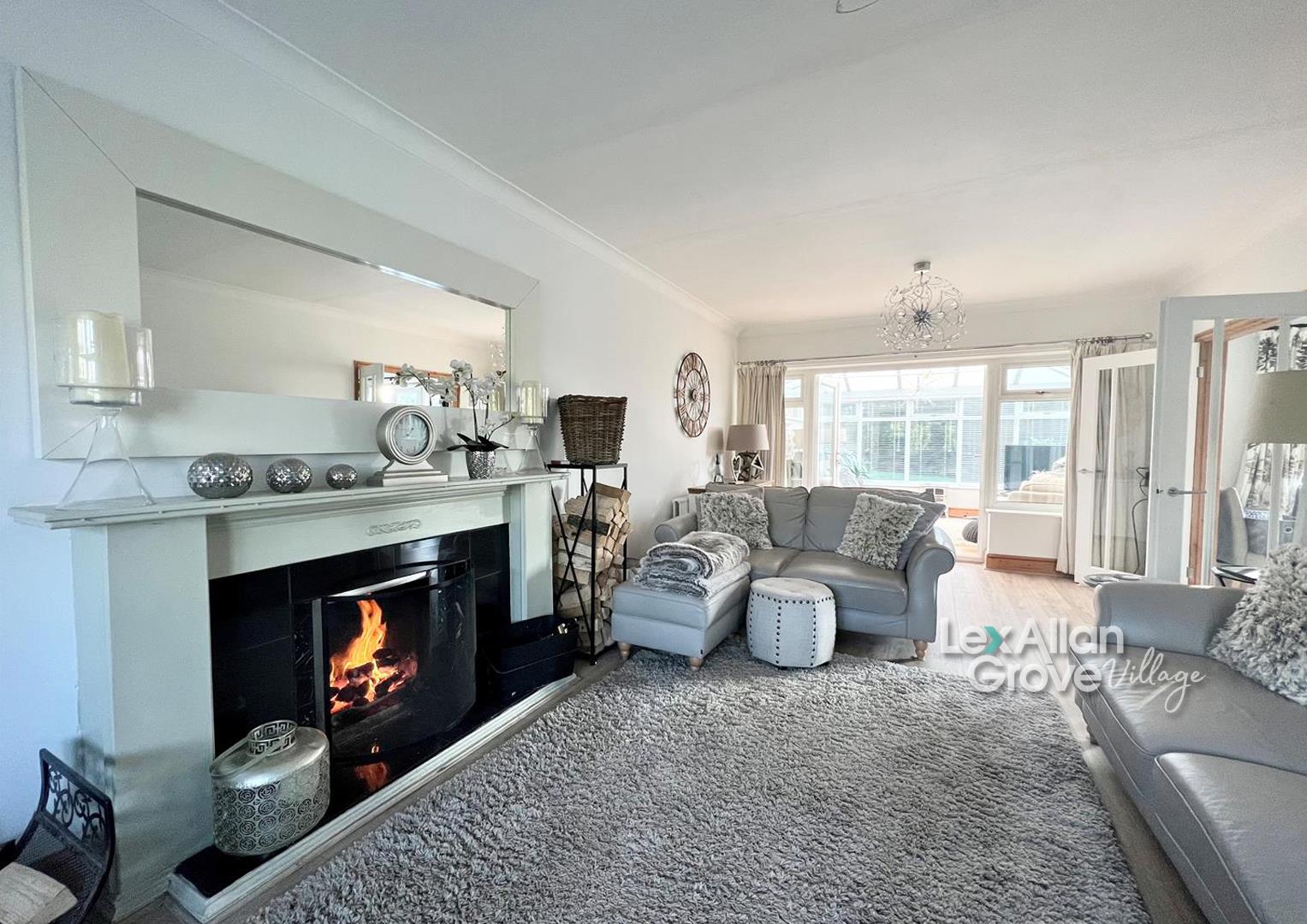 4 bed detached house for sale in Park Road, Hagley - Property Image 1