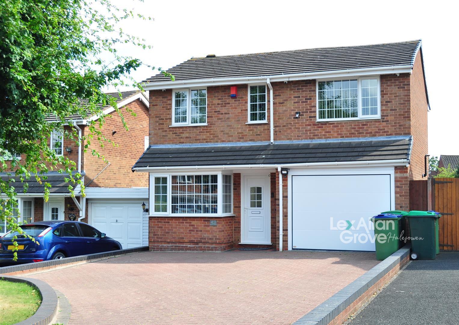 3 bed detached house for sale in Sidaway Close, Rowley Regis, B65 