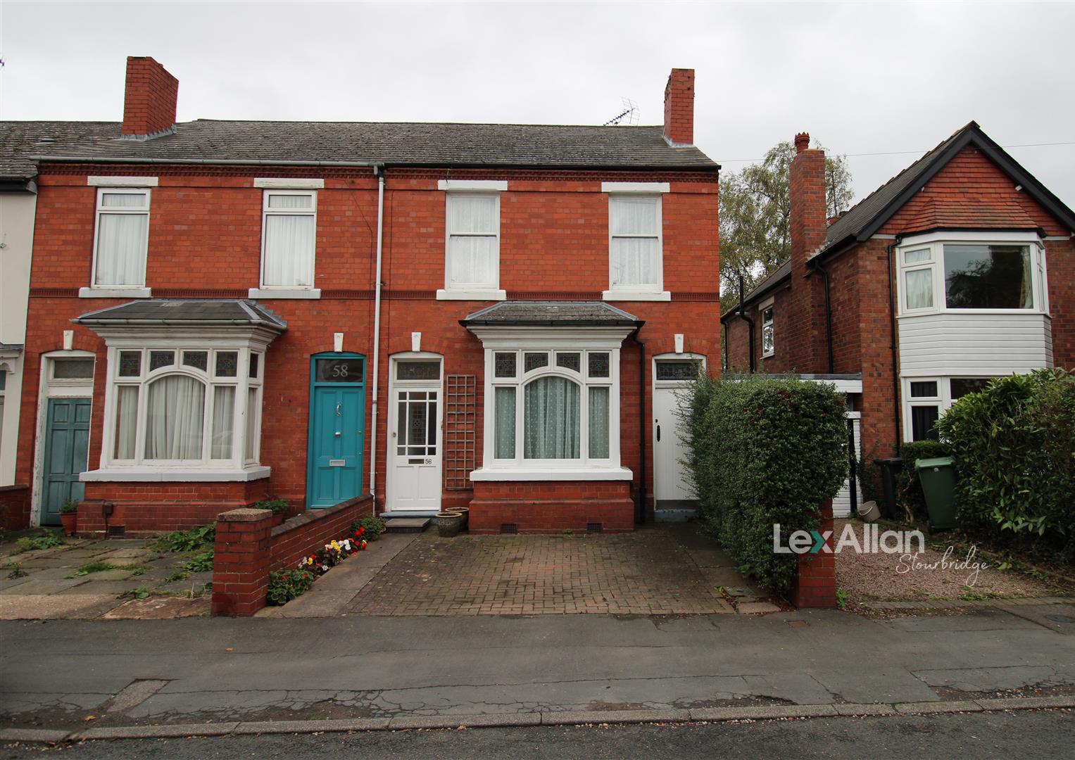3 bed semi-detached house for sale in Bridle Road, Stourbridge - Property Image 1