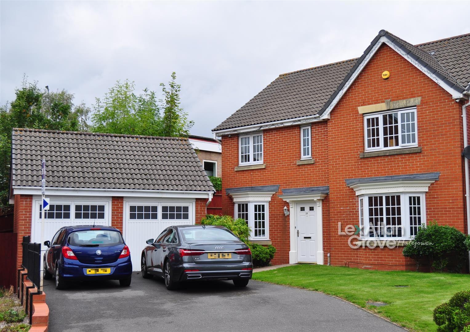 4 bed detached house for sale in Cavalier Drive, Halesowen  - Property Image 1