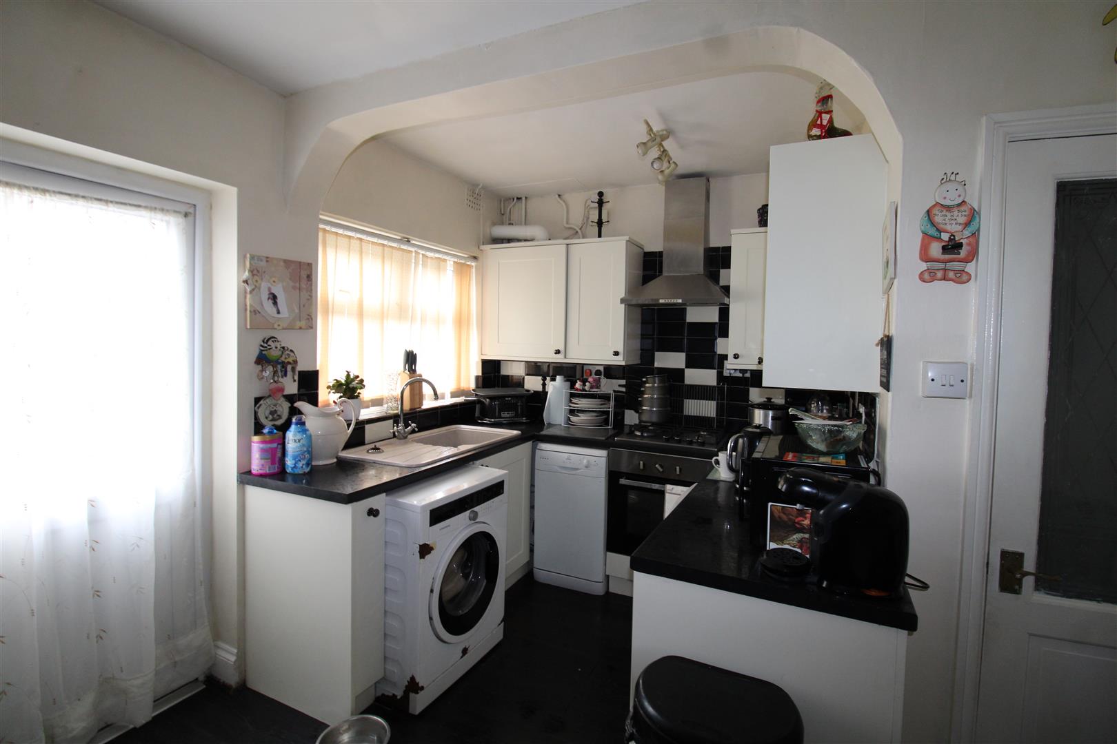 3 bed terraced house for sale in Saltwells Road, Dudley  - Property Image 5
