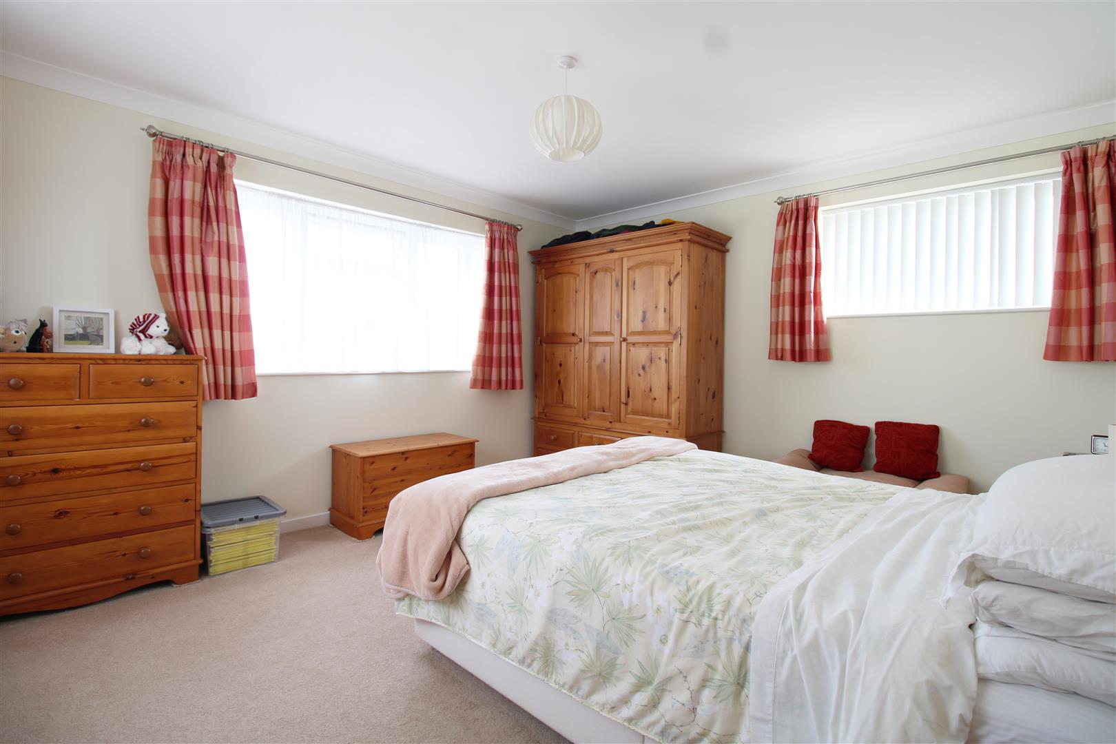 3 bed detached bungalow for sale in Wollaston Court, Stourbridge  - Property Image 11