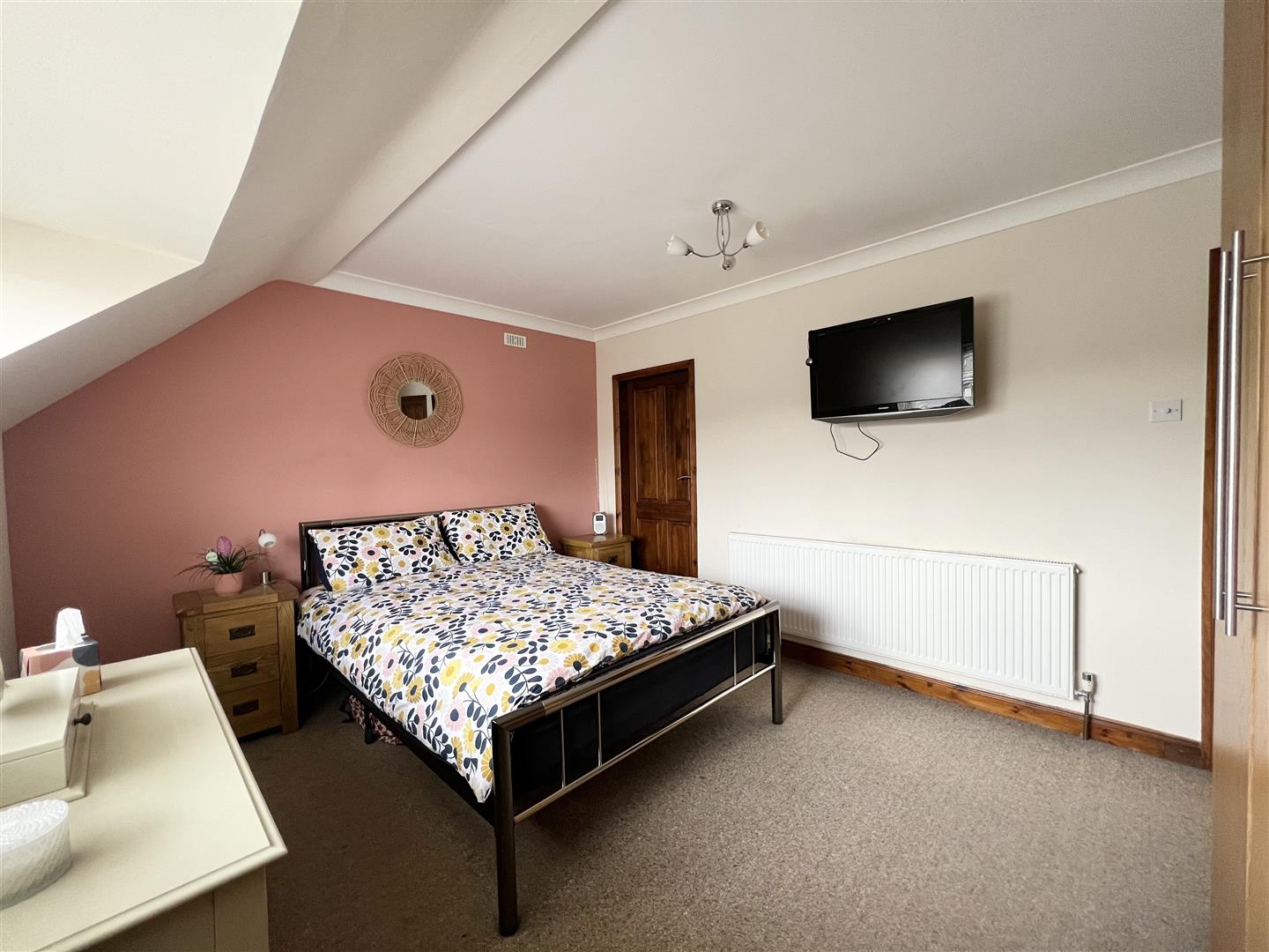 3 bed house for sale in Worcester Road, Stourbridge  - Property Image 12